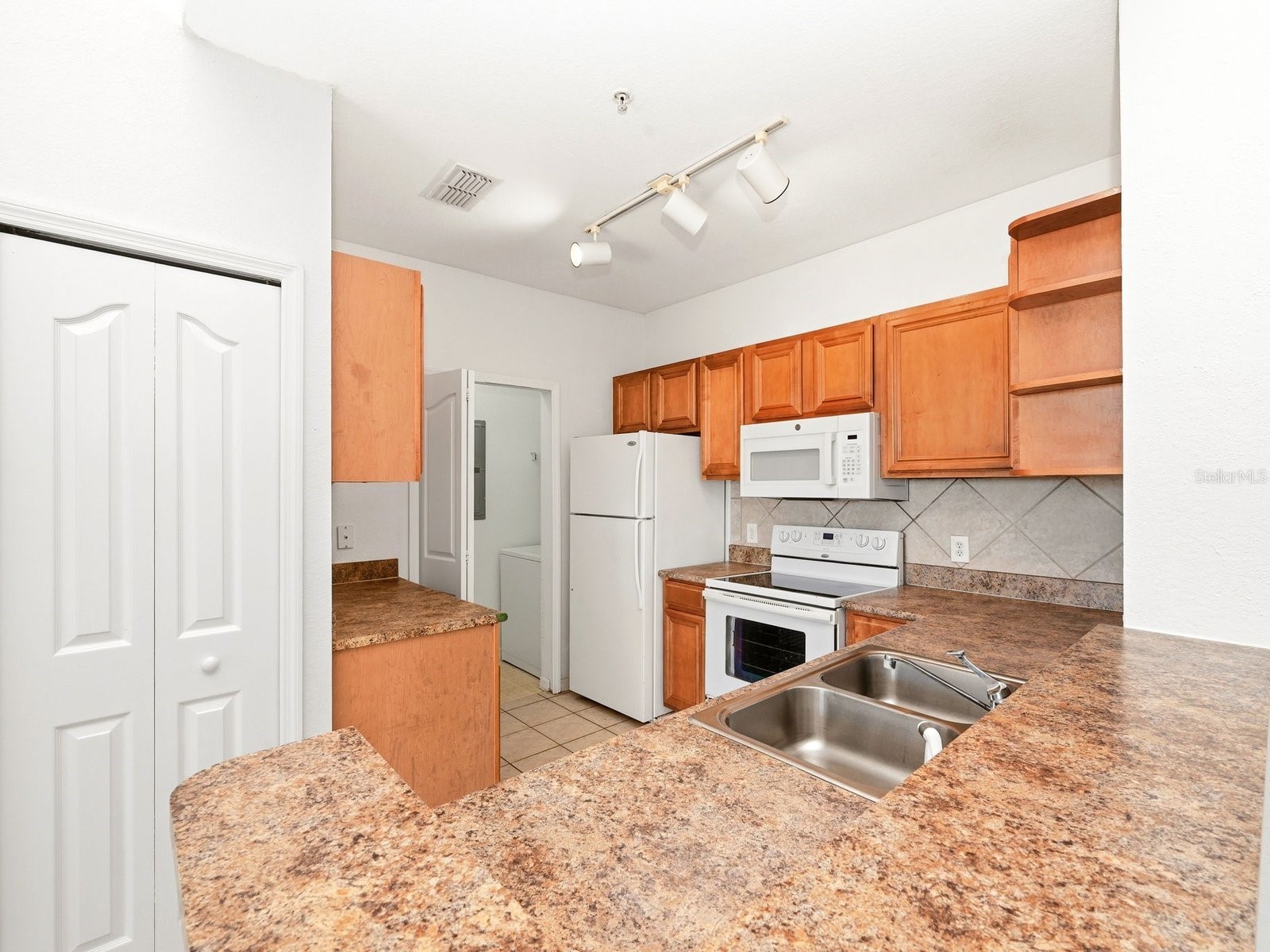 6169 Metrowest Boulevard #305 Orlando FL 32835 O6396780 image17