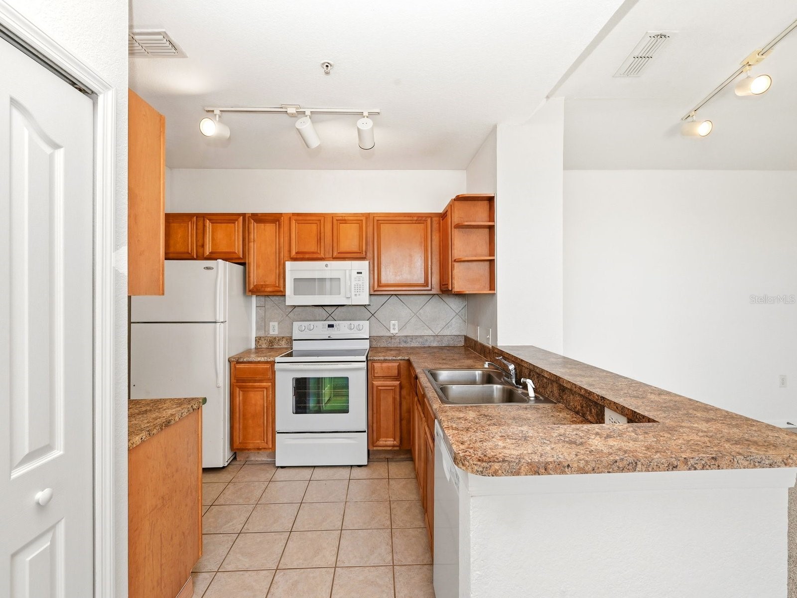 6169 Metrowest Boulevard #305 Orlando FL 32835 O6396780 image18