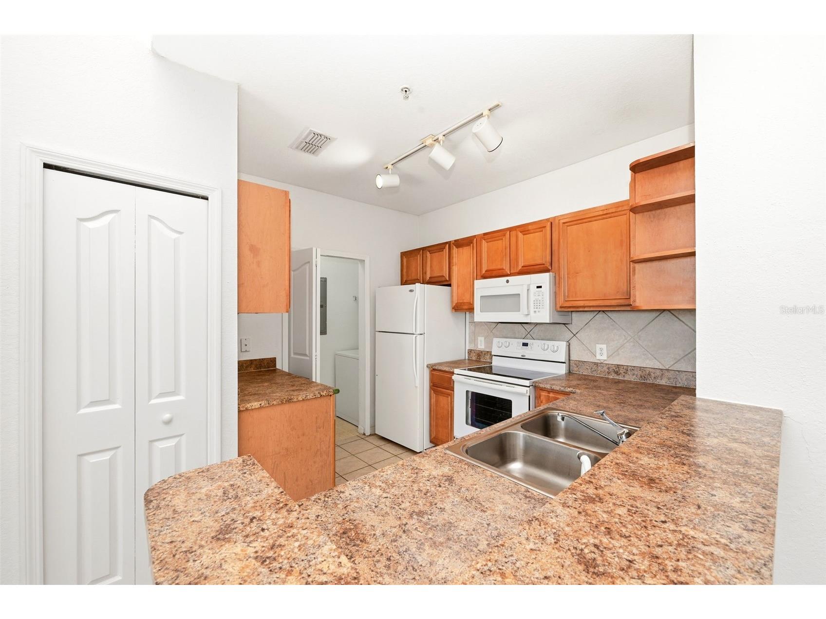 6169 Metrowest Boulevard #305 Orlando FL 32835 O6417967 image11