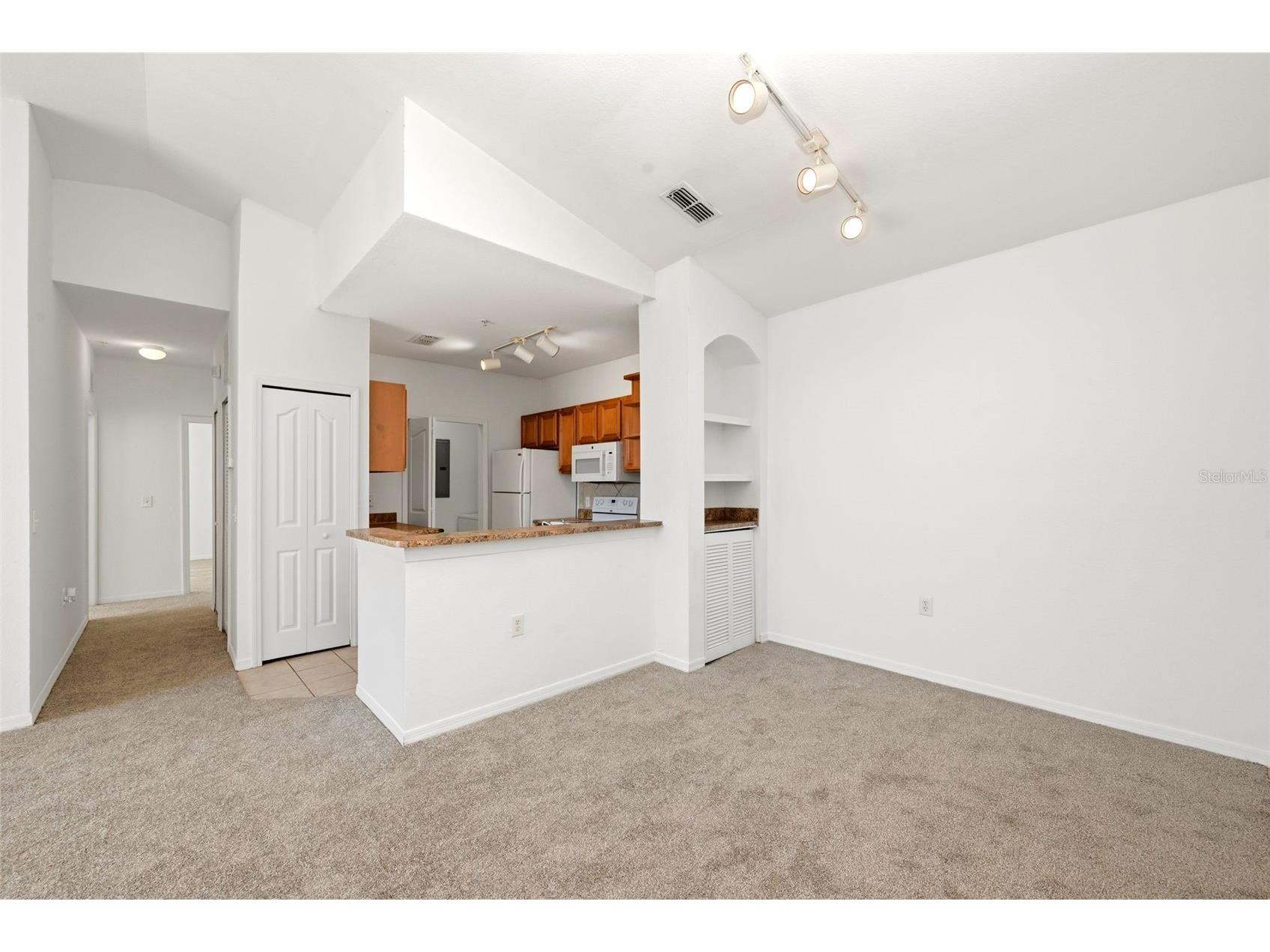 6169 Metrowest Boulevard #305 Orlando FL 32835 O6417967 image4