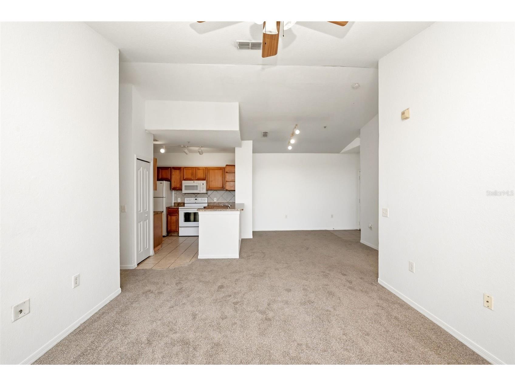 6169 Metrowest Boulevard #305 Orlando FL 32835 O6417967 image8