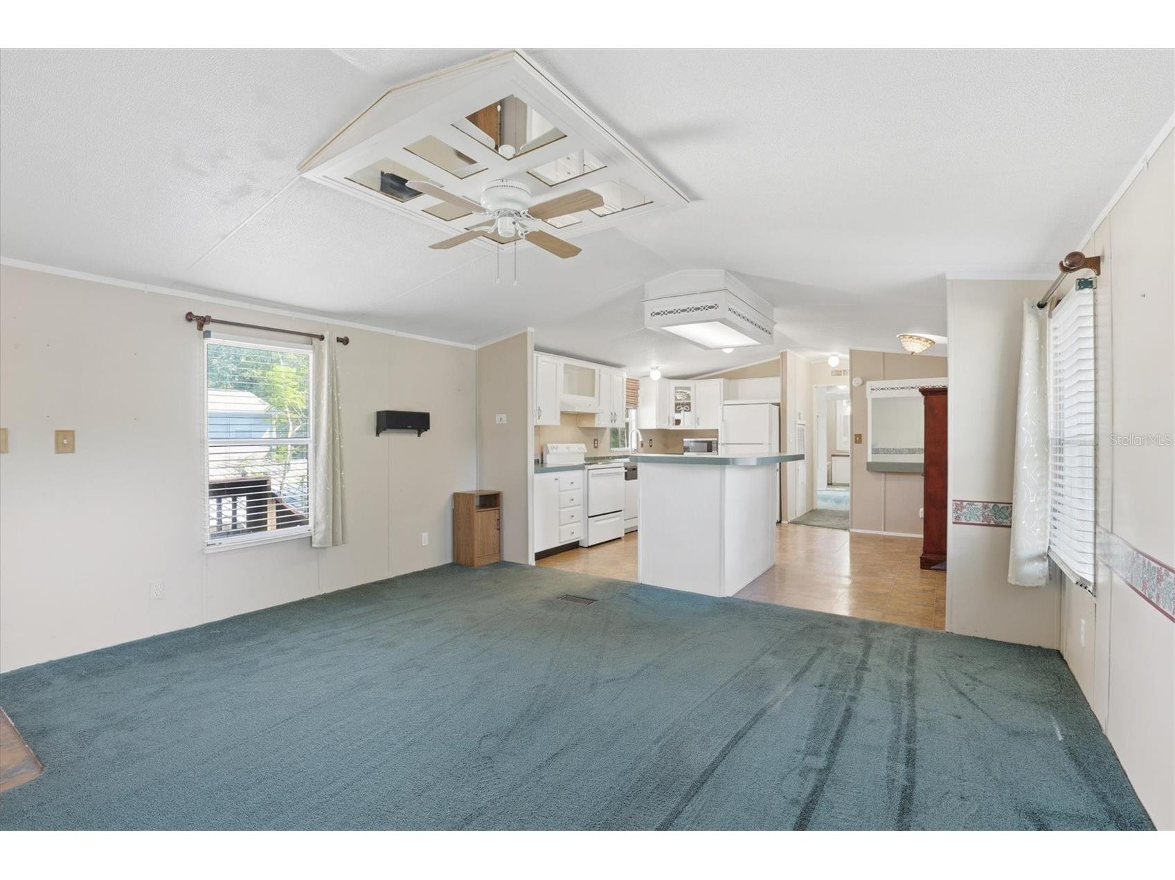 6169 Waverly Road Weeki Wachee FL 34607 - WEEKI WACHEE RIVER CANAL W7884987 image29