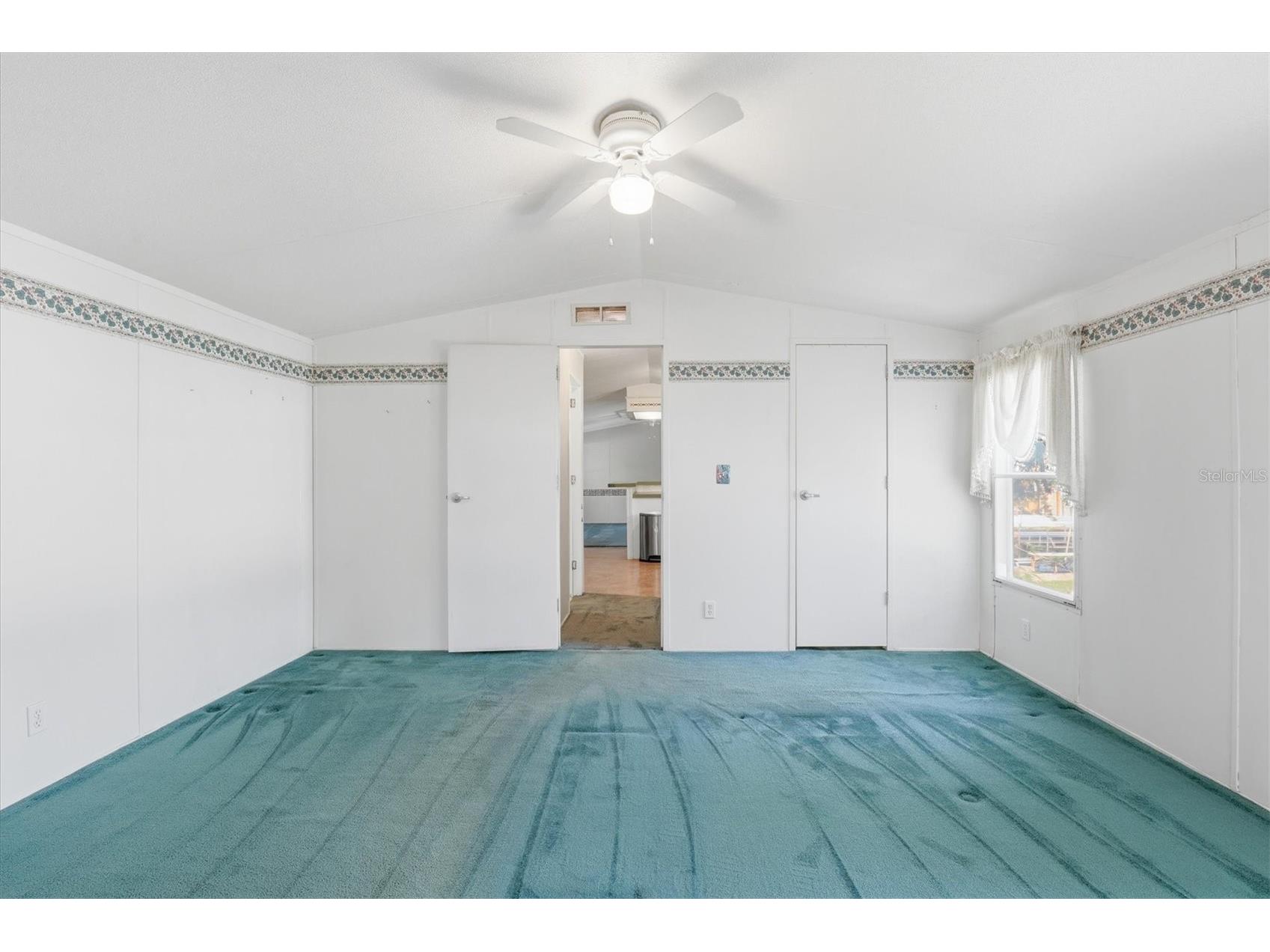 6169 Waverly Road Weeki Wachee FL 34607 - WEEKI WACHEE RIVER CANAL W7884987 image37
