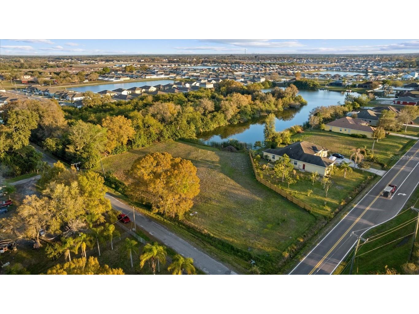 617 10th Avenue SE Ruskin FL 33570 T3506644 image1