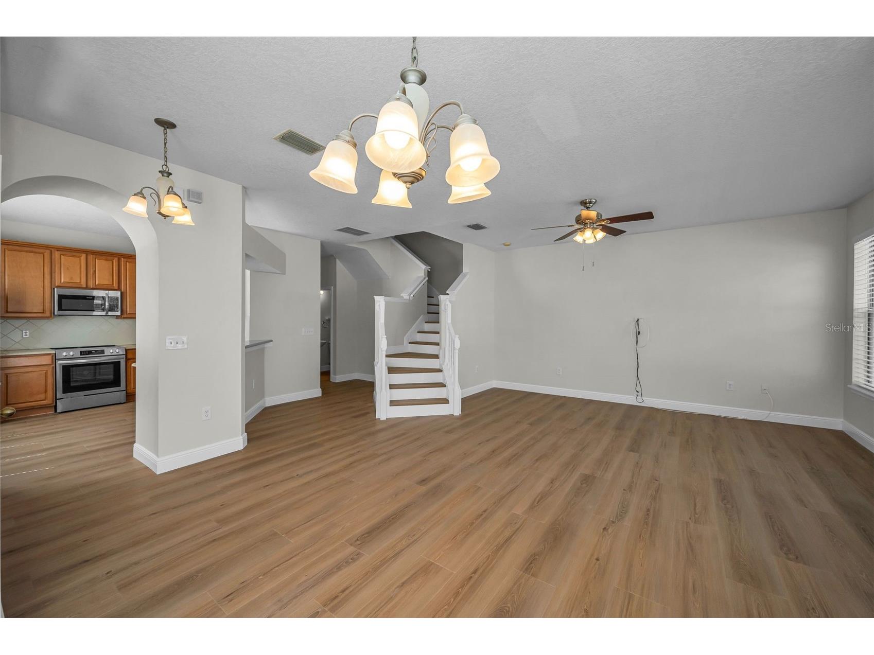 617 52nd Avenue N Saint Petersburg FL 33703 TB8506011 image18