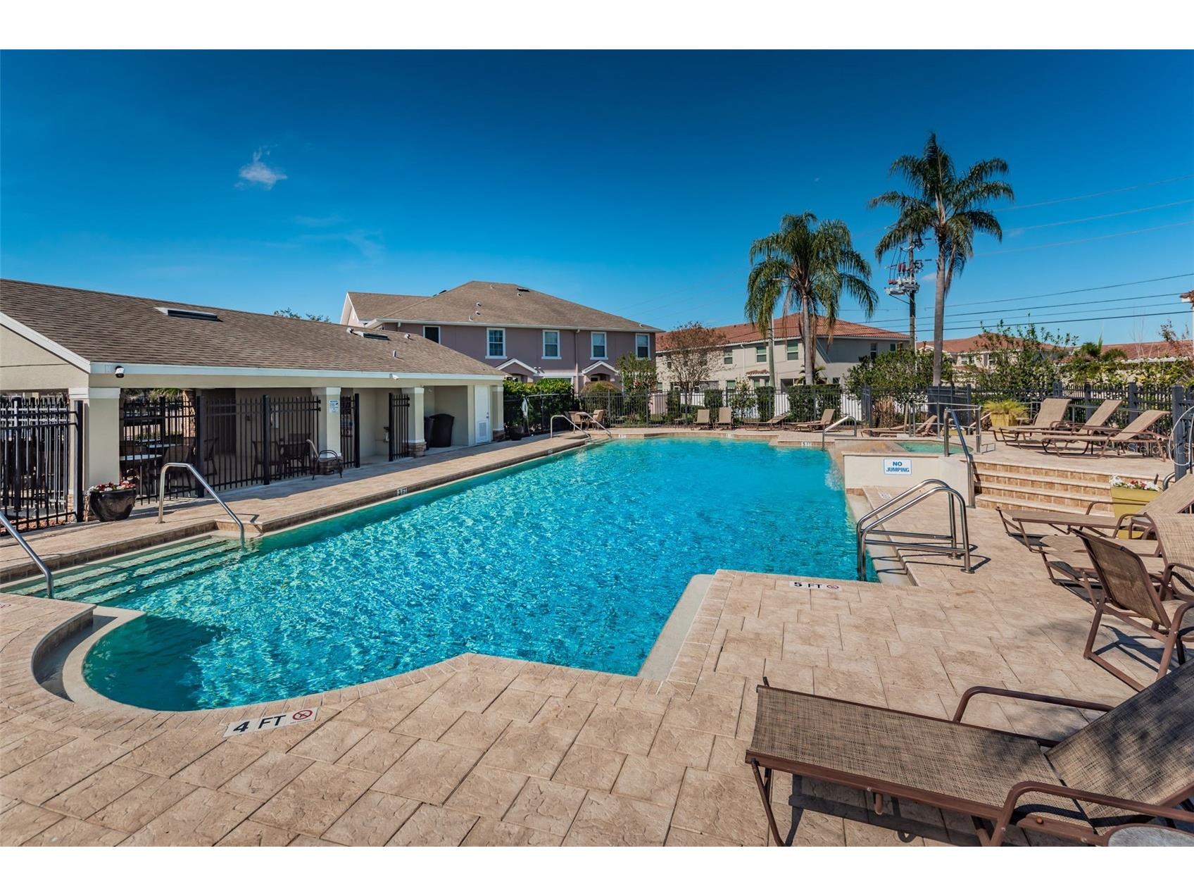 617 52nd Avenue N Saint Petersburg FL 33703 TB8506011 image55