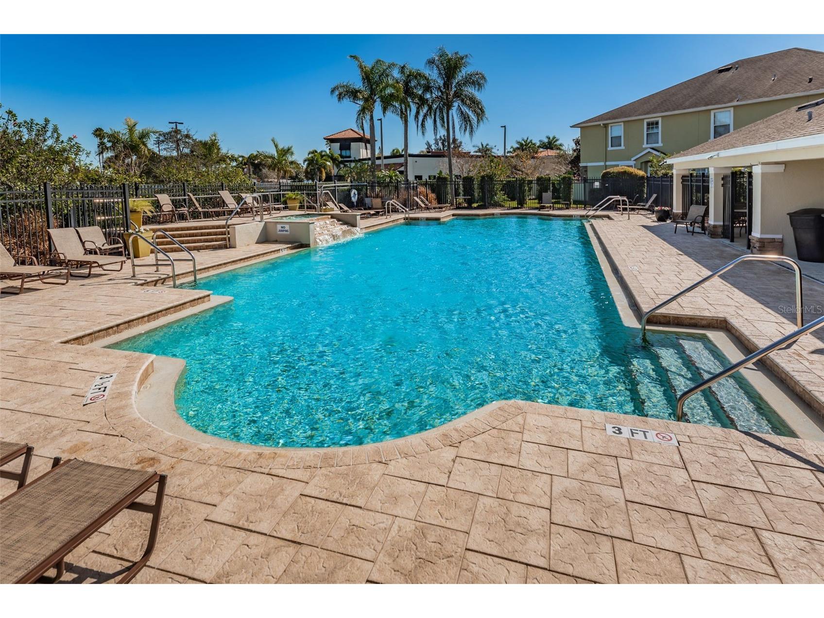 617 52nd Avenue N Saint Petersburg FL 33703 TB8506011 image56