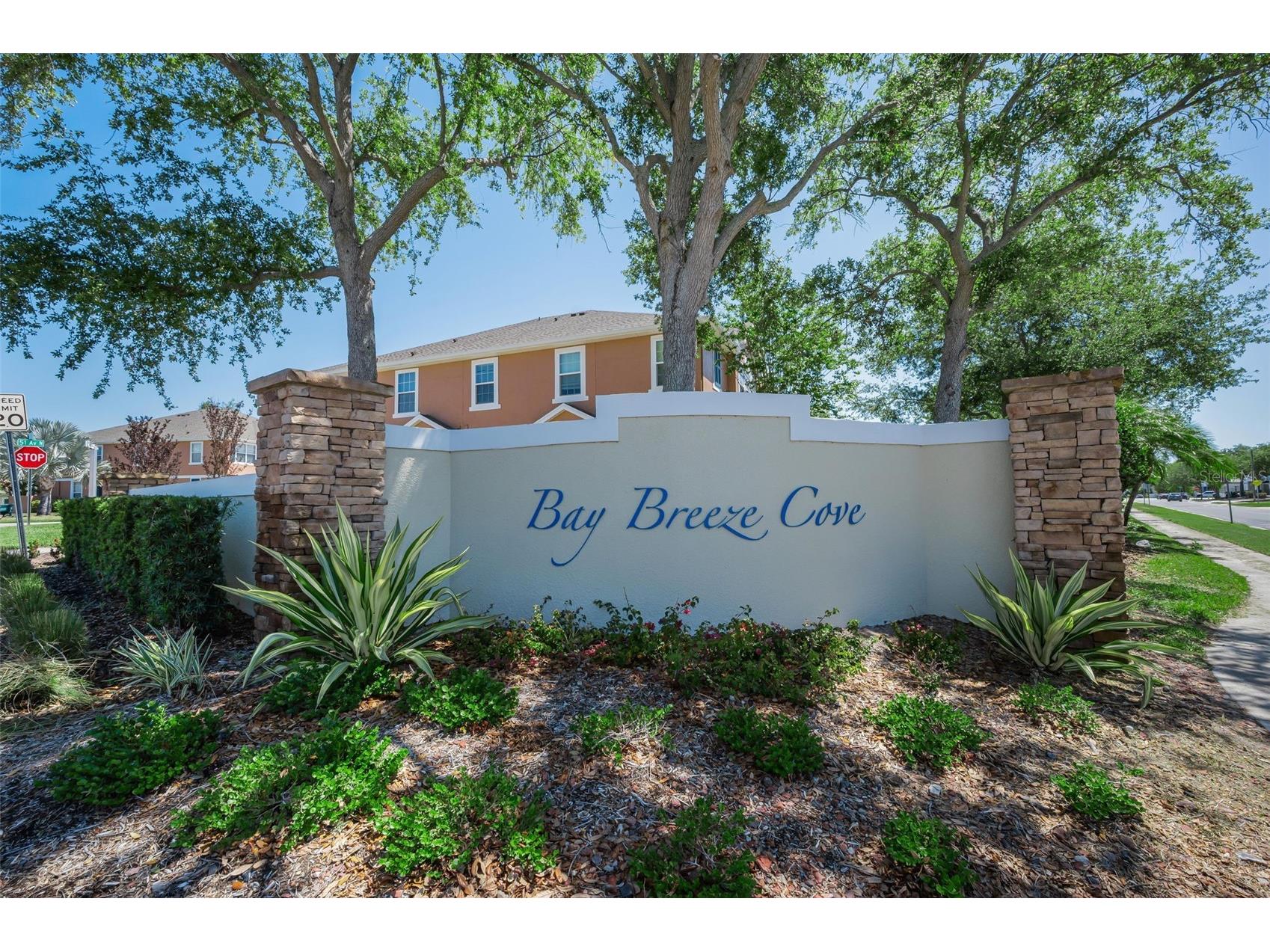 617 52nd Avenue N Saint Petersburg FL 33703 TB8506011 image65