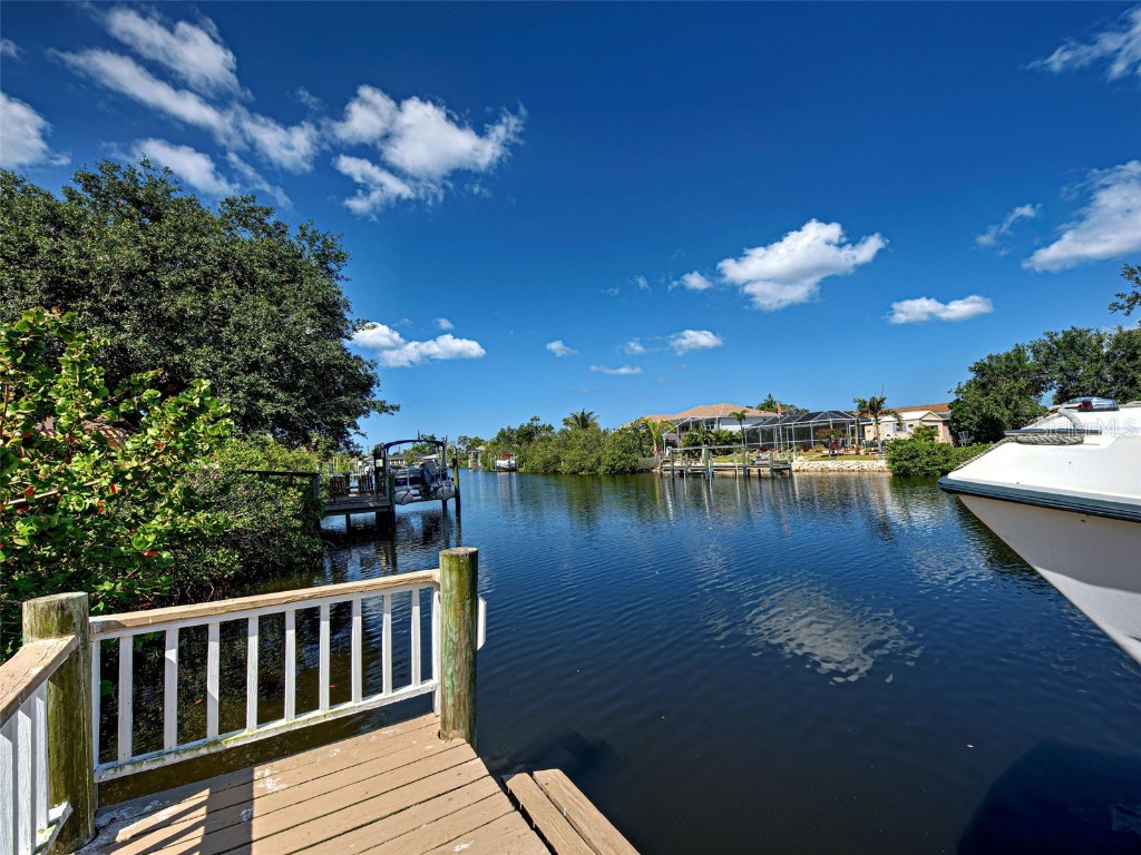 617 Bonito Avenue Nokomis FL 34275 - SHAKETT CREEK N6138446 image1