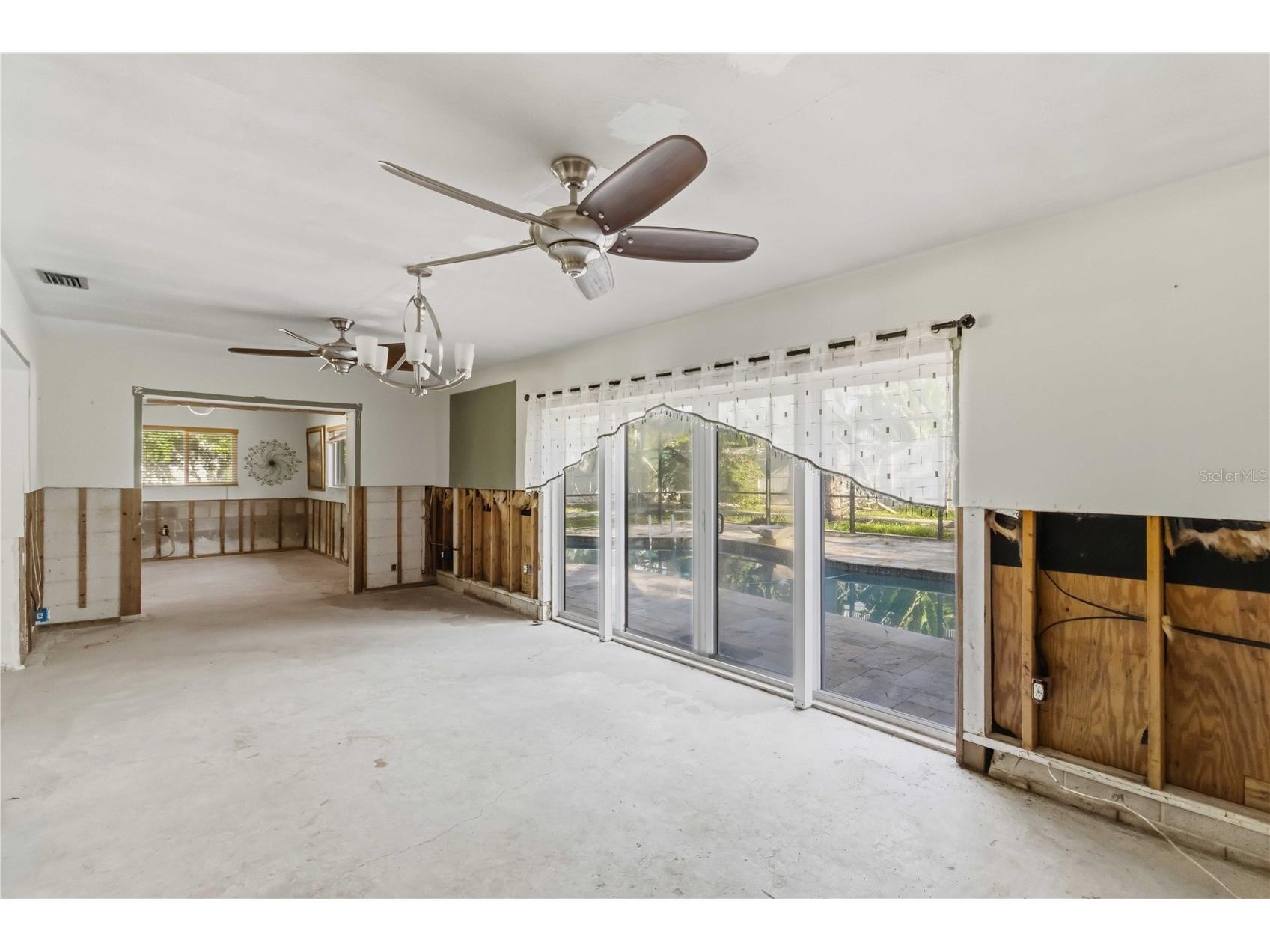 617 Calle De Peru Sarasota FL 34242 A4696399 image17