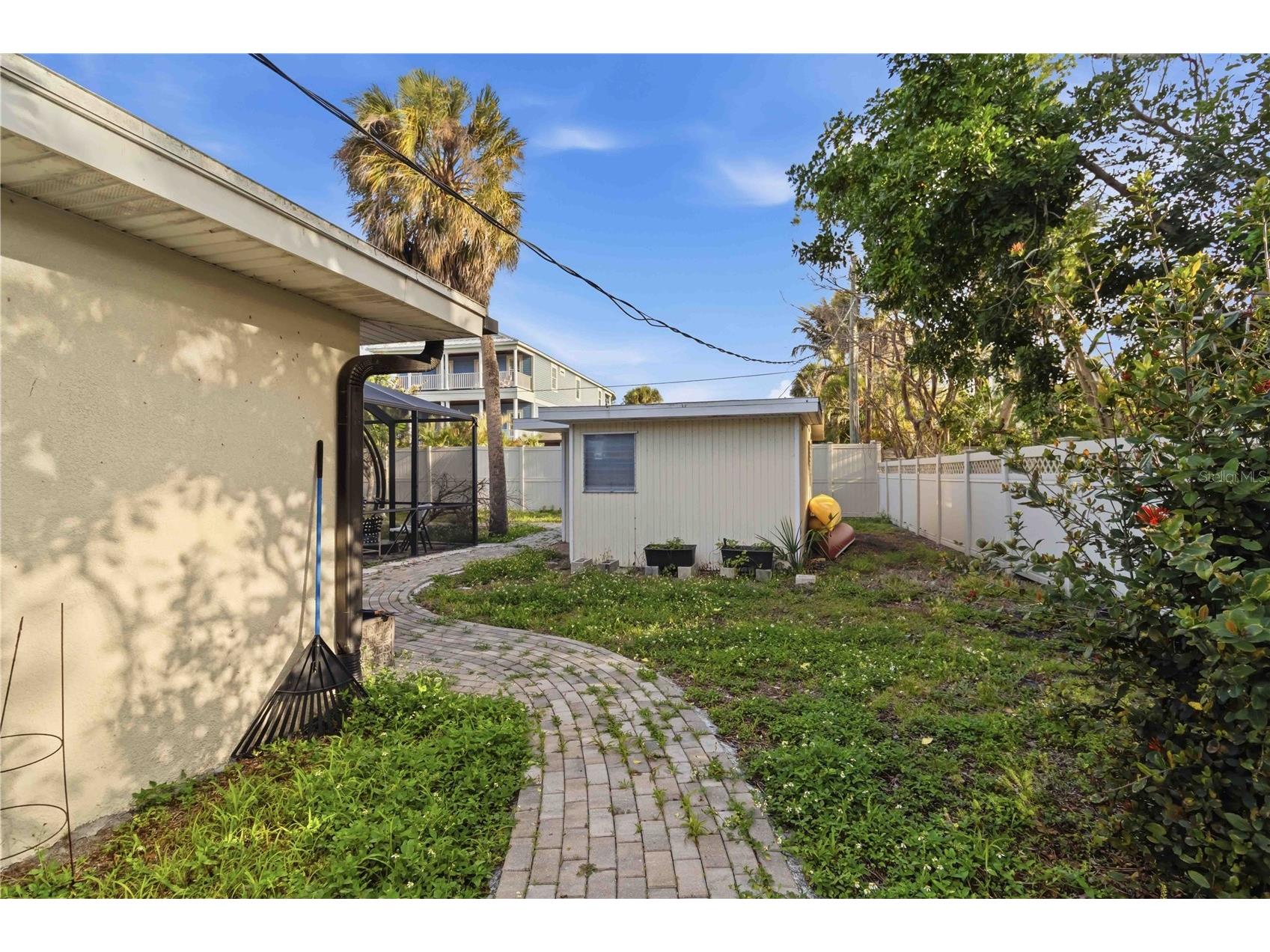 617 Calle De Peru Sarasota FL 34242 A4696399 image28