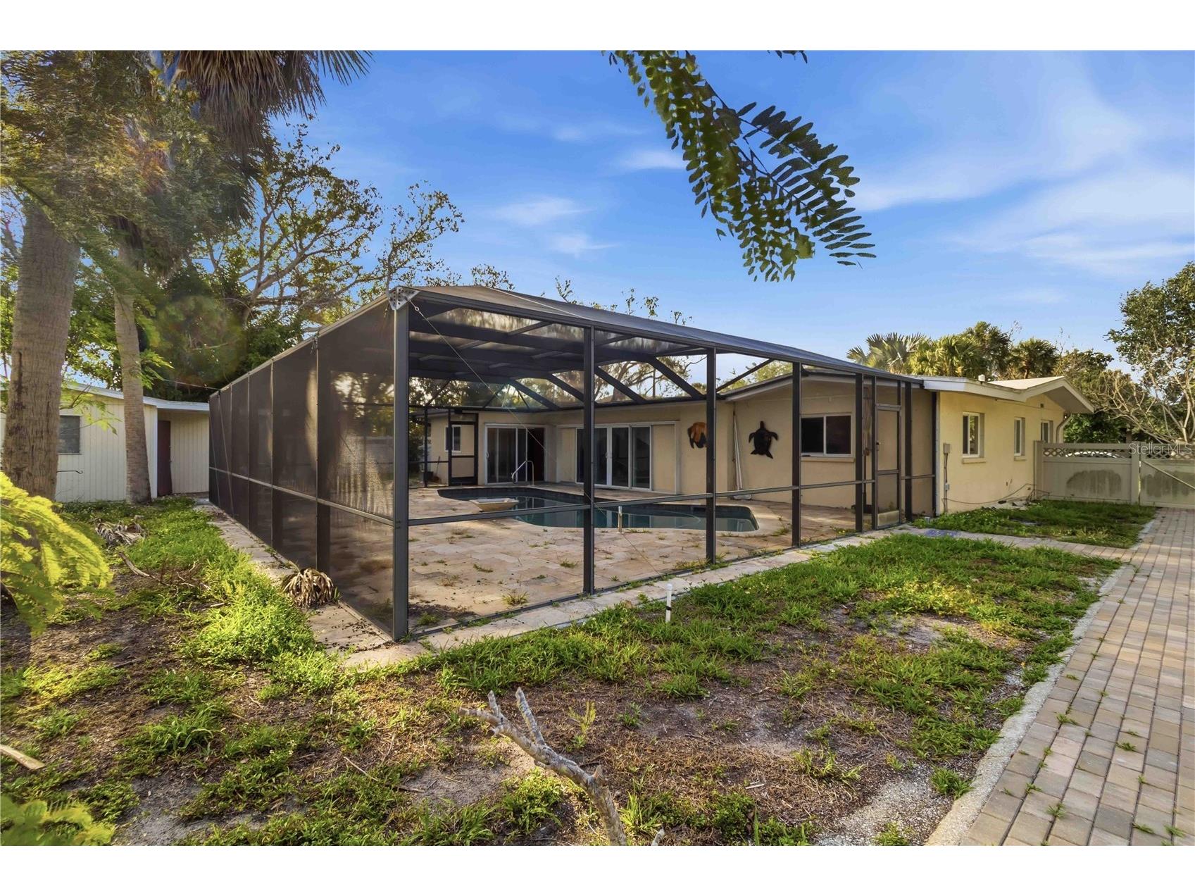617 Calle De Peru Sarasota FL 34242 A4696399 image33