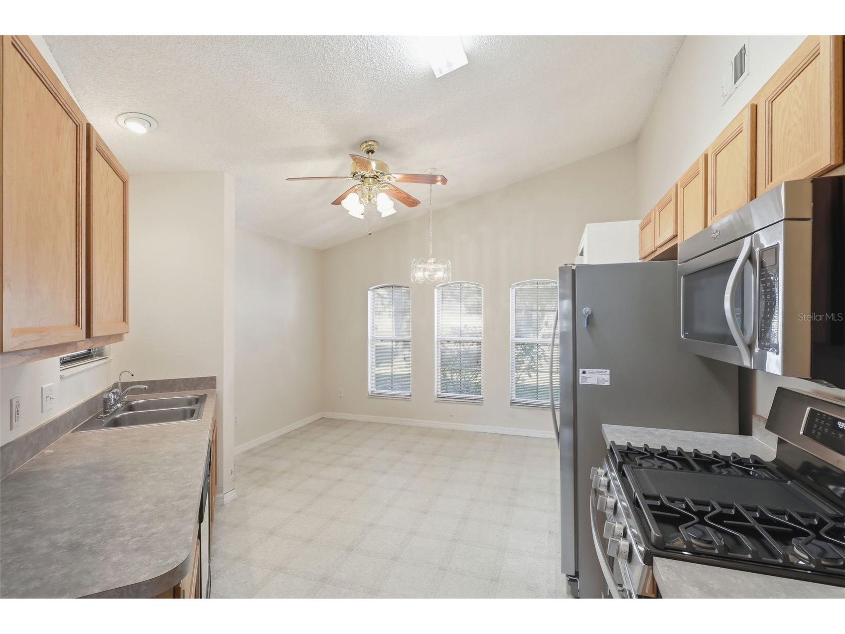 617 Copper Beech Boulevard Deltona FL 32725 - Basswood Lake V4947648 image15