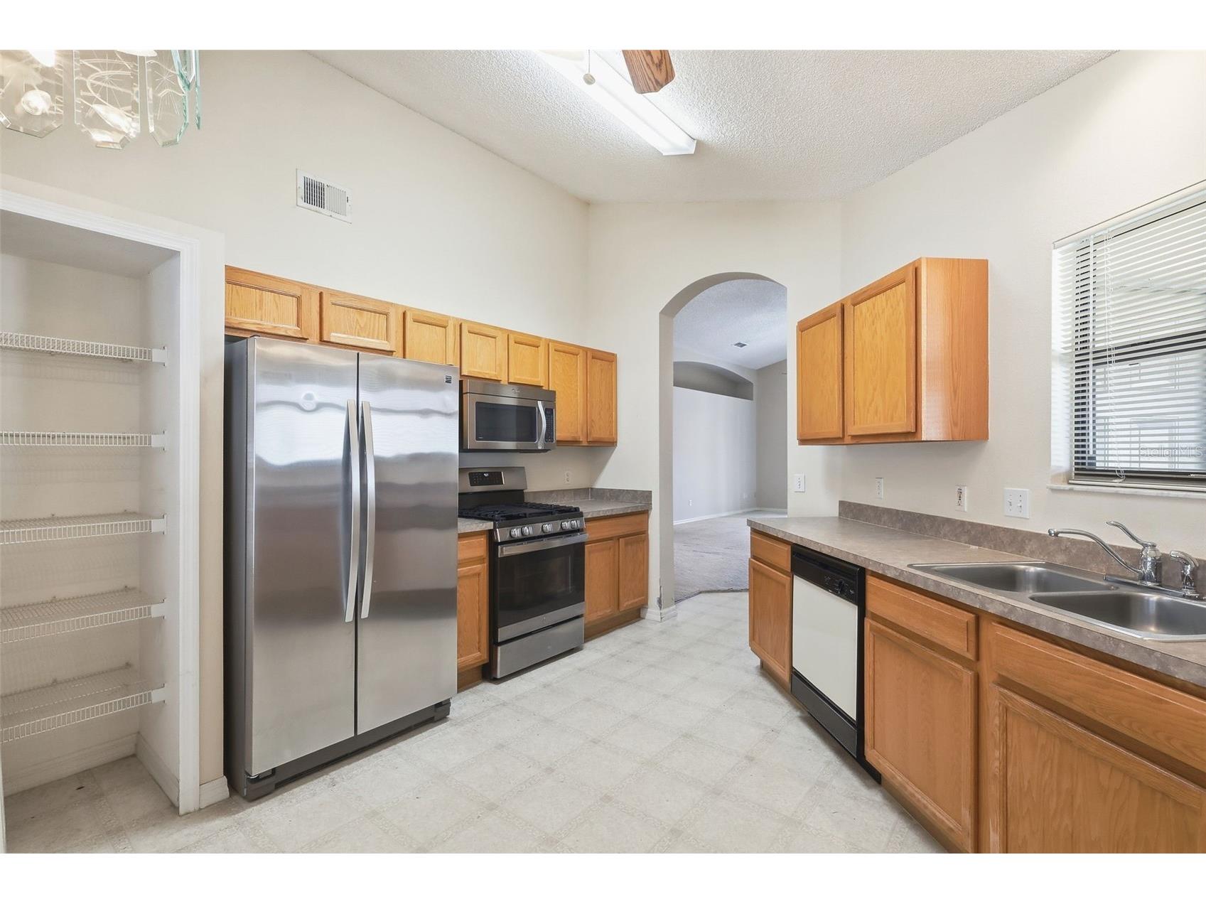 617 Copper Beech Boulevard Deltona FL 32725 - Basswood Lake V4947648 image17