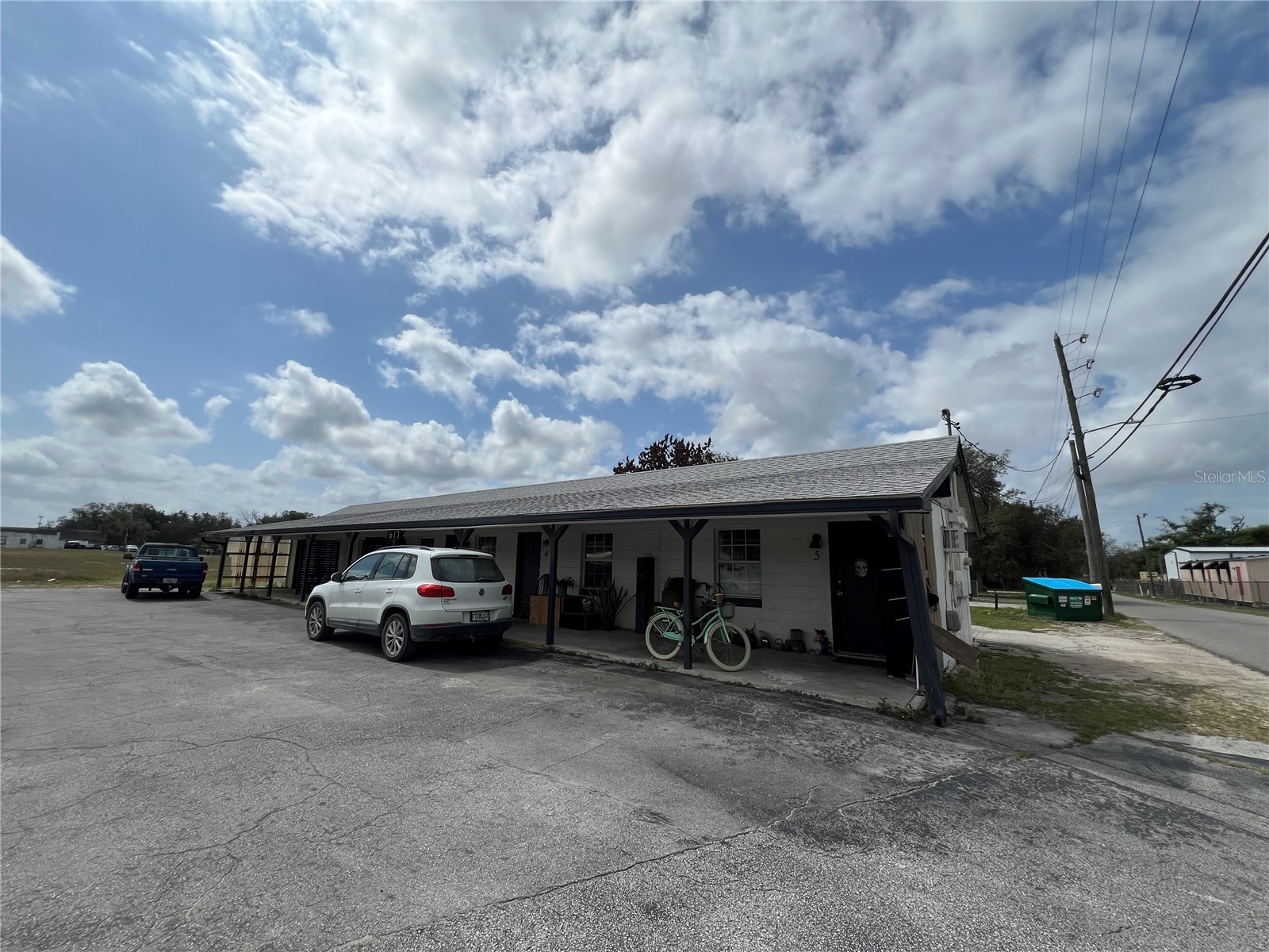 617 E Myers Boulevard Mascotte FL 34753 O6395319 image5
