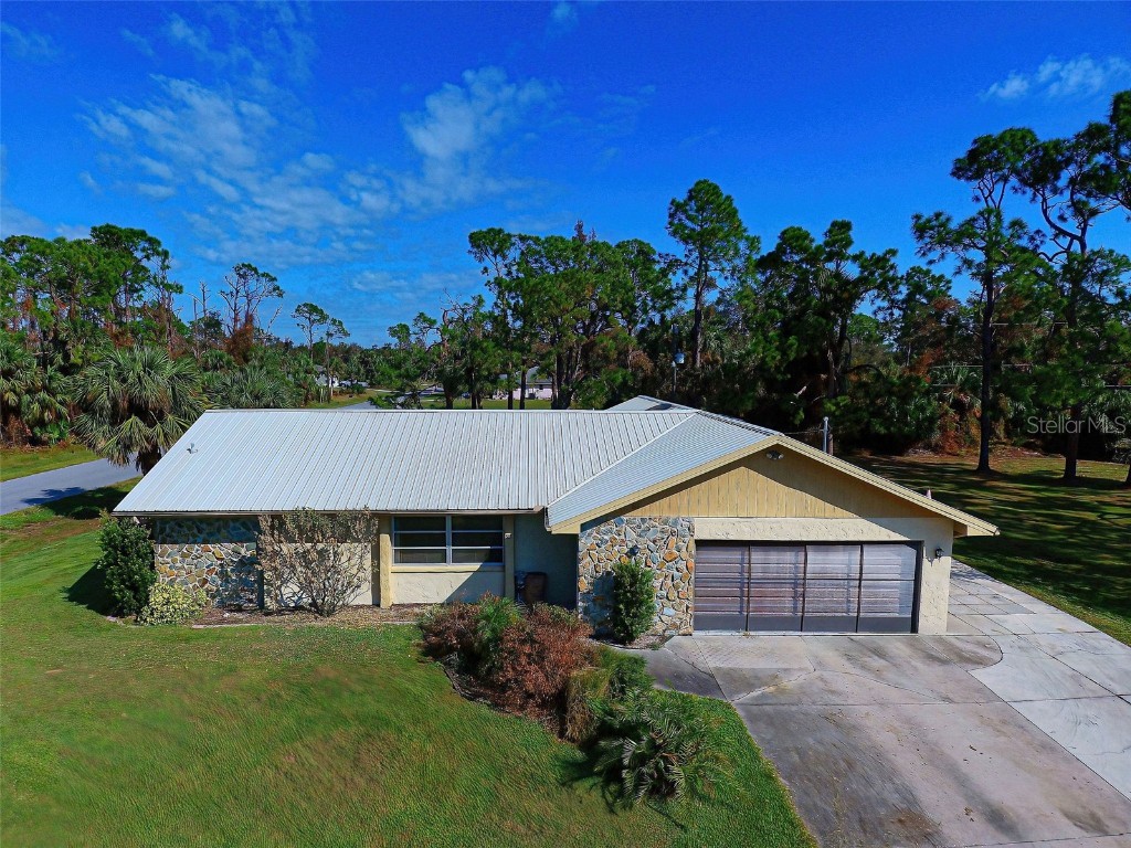 617 Lomond Drive Port Charlotte FL 33953 C7499039 image1