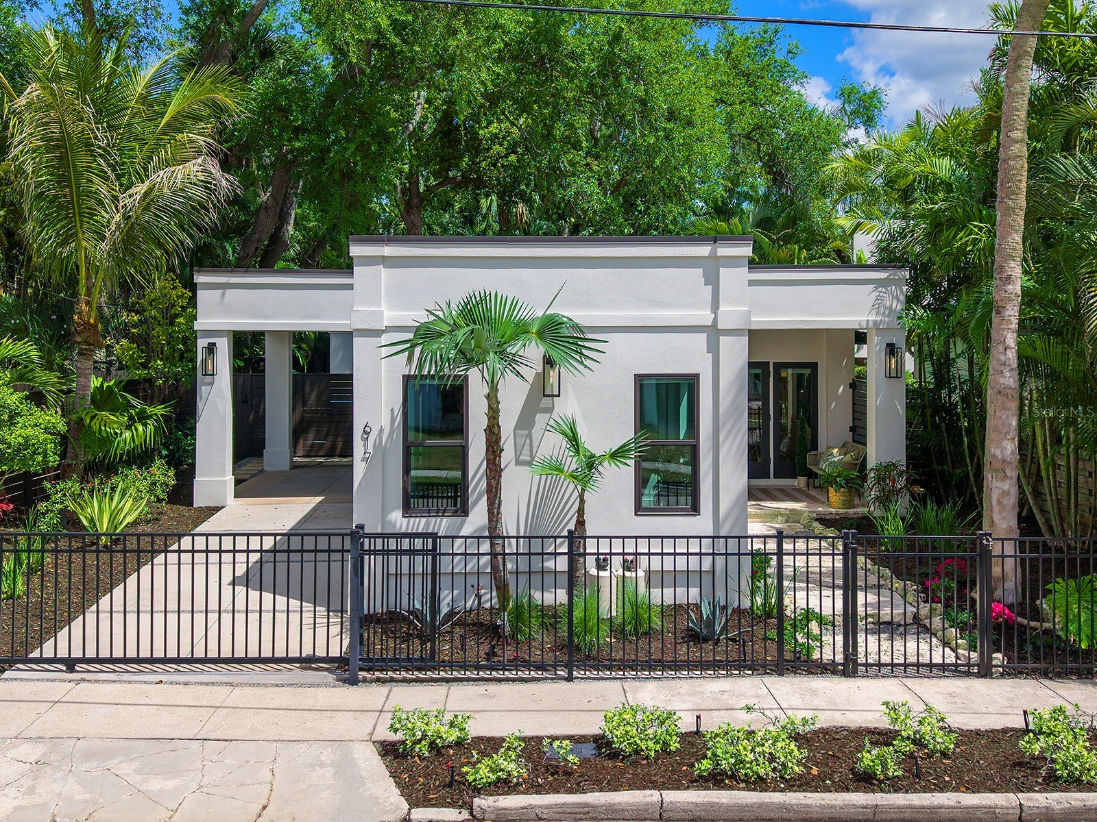 617 Madison Court Sarasota FL 34236 A4687004 image1