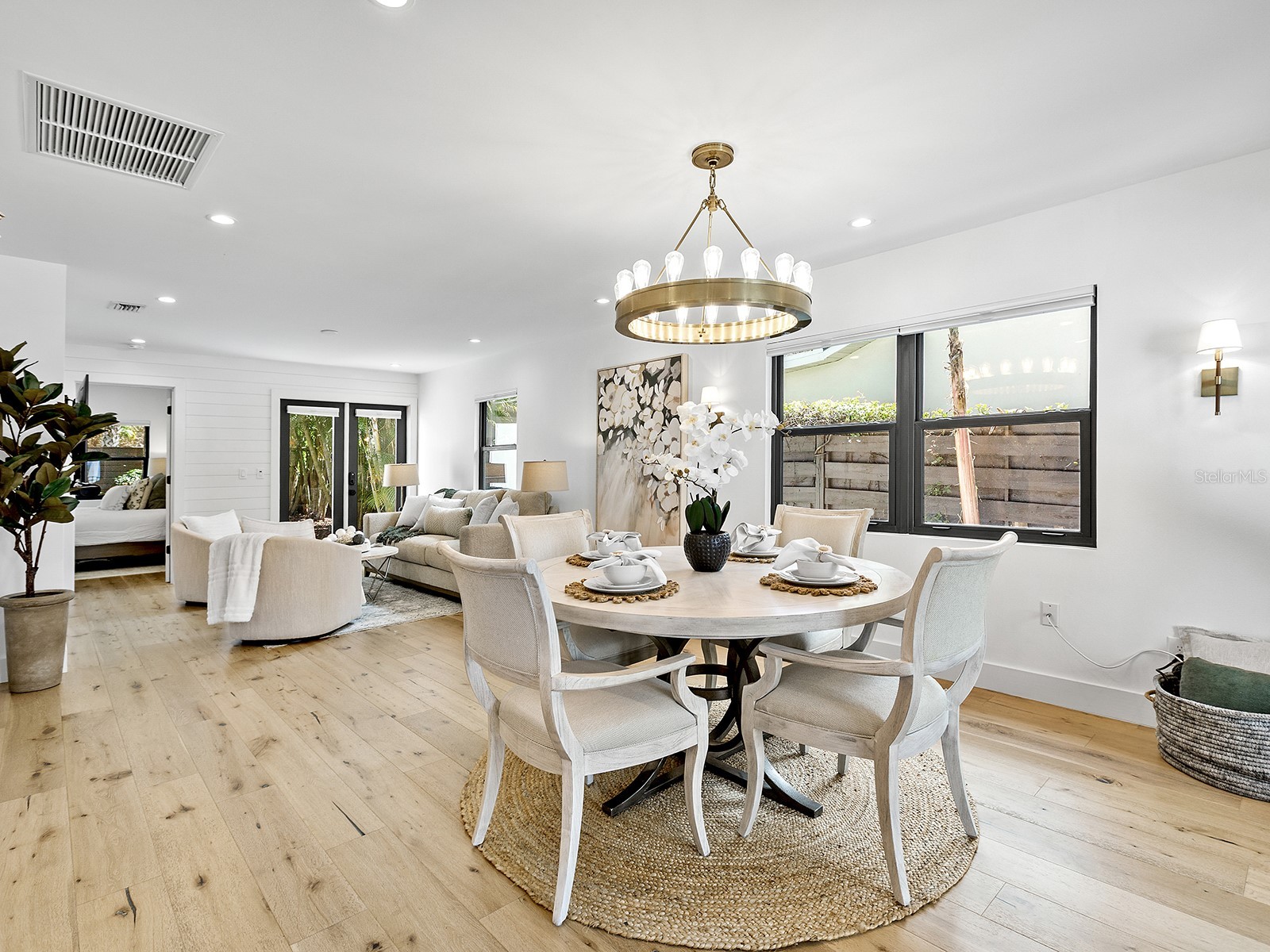 617 Madison Court Sarasota FL 34236 A4687004 image4