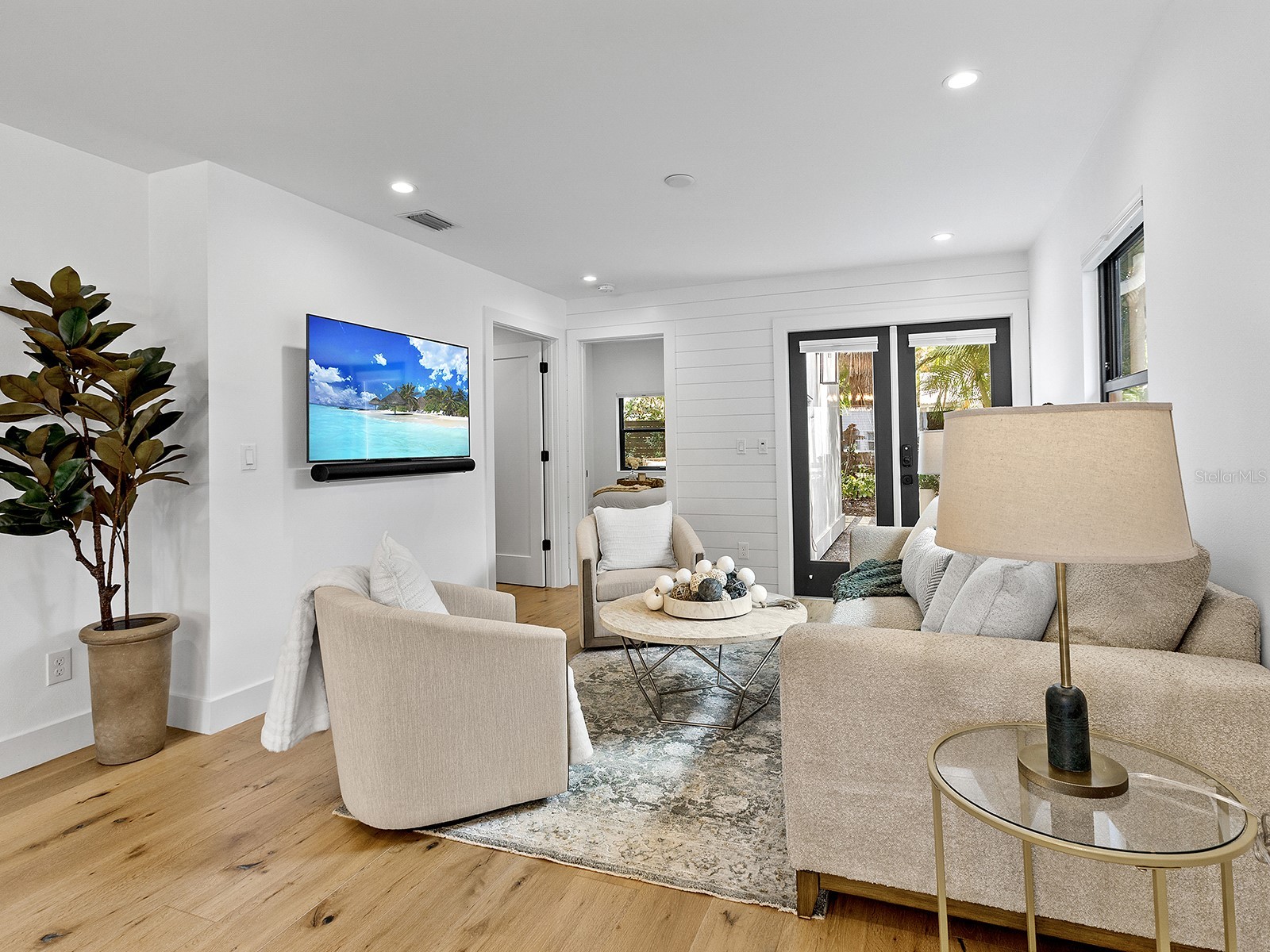 617 Madison Court Sarasota FL 34236 A4687004 image6