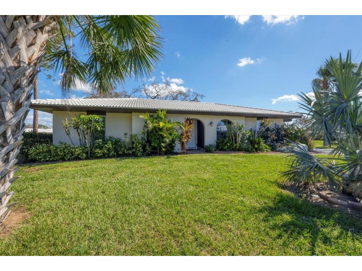 617 Miro Circle #617 Nokomis FL 34275 A4627247 image1