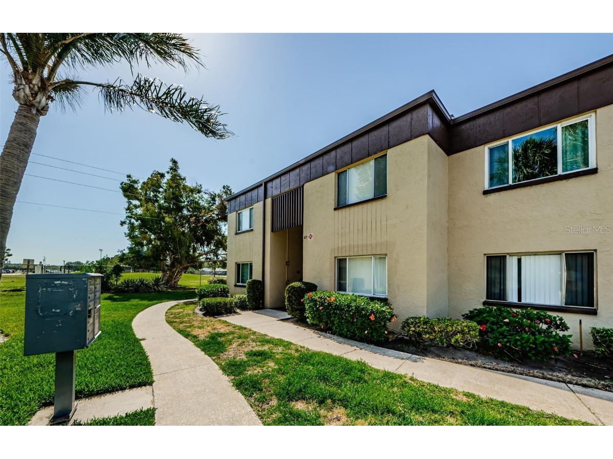 617 N Keene Road #Q10 Clearwater FL 33755 TB8381702 image1