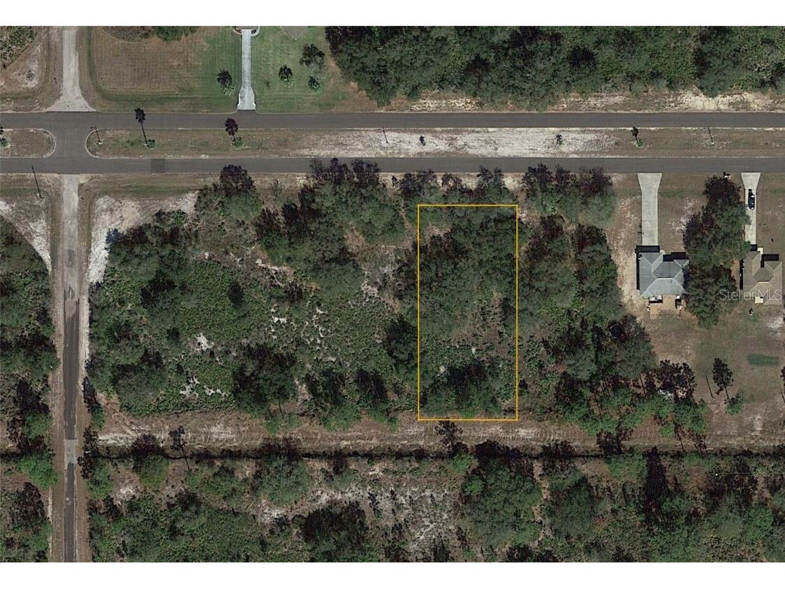 617 Park Avenue Indian Lake Estates FL 33855 - LAKE WALK IN WATER T3407672 image1