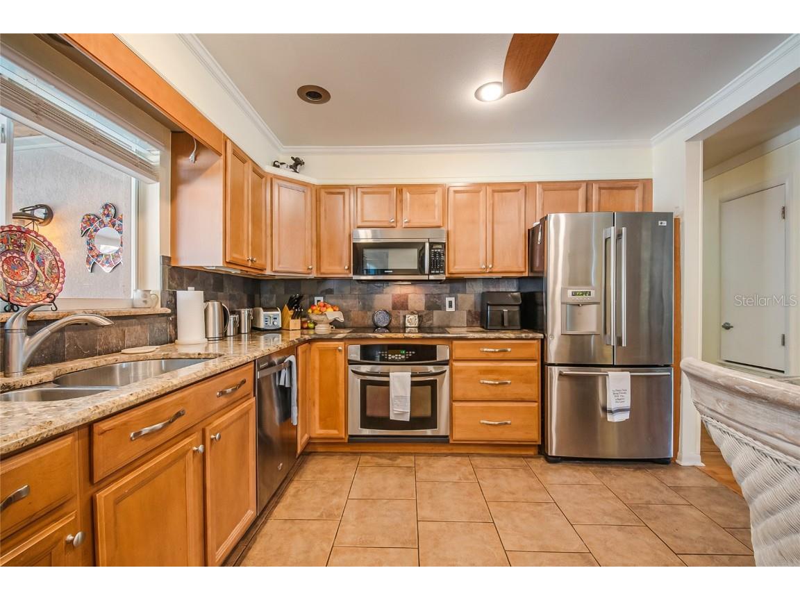 617 Riverview Avenue Altamonte Springs FL 32714 O6363070 image15