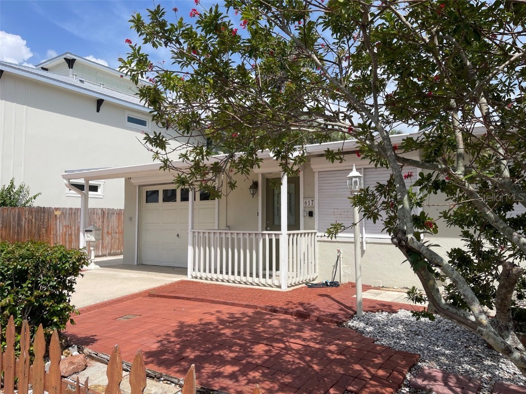 617 W Olympia Avenue Punta Gorda FL 33950 C7511077 image1