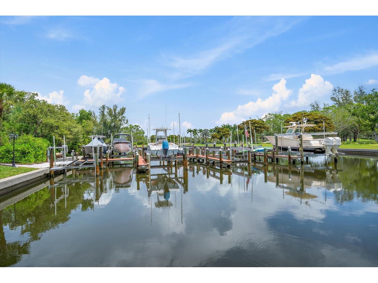 617 Weston Pointe Court Longboat Key FL 34228 - BUTTONWOOD HARGULF OF AMERICA A4697745 image9
