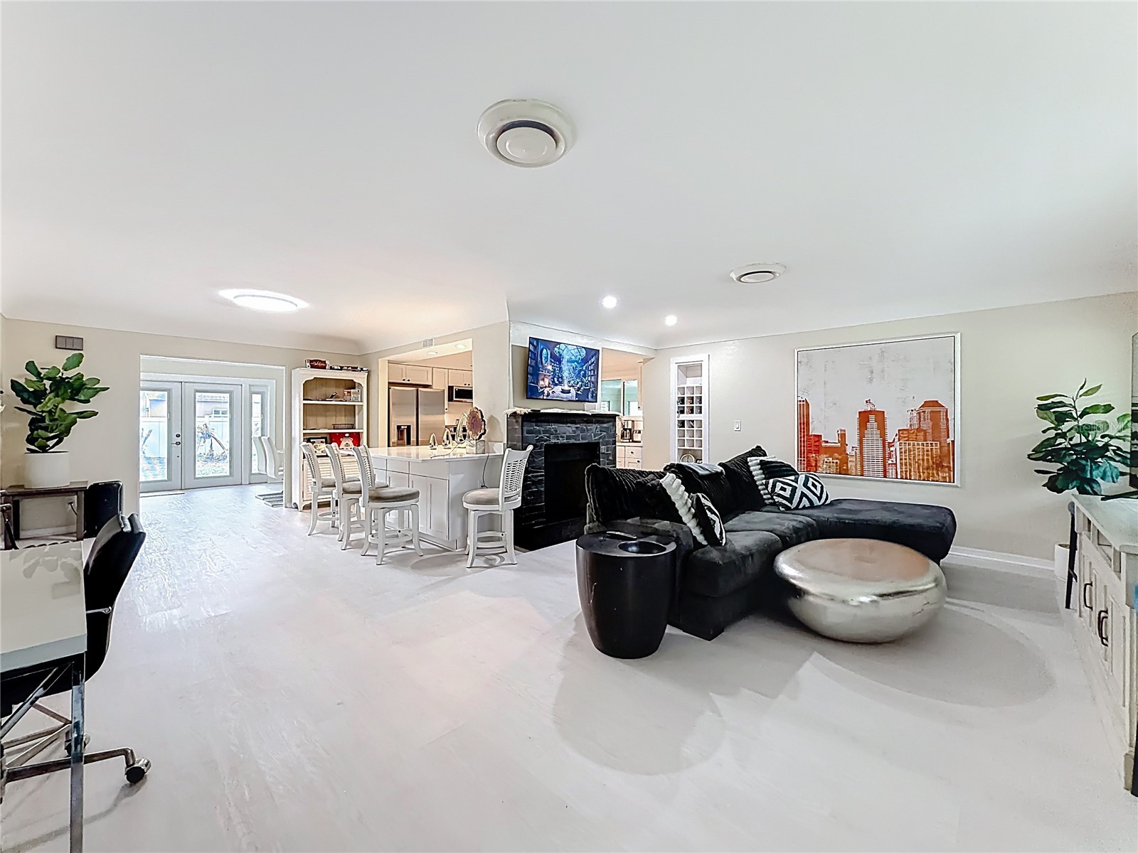 6170 7th Avenue N Saint Petersburg FL 33710 TB8488639 image4