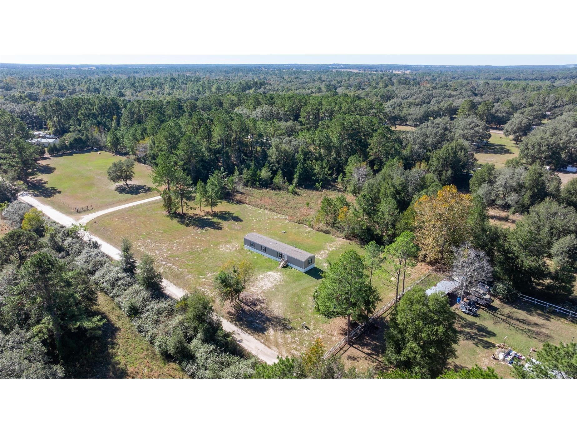 6170 SE 220th Avenue Morriston FL 32668 OM719460 image1