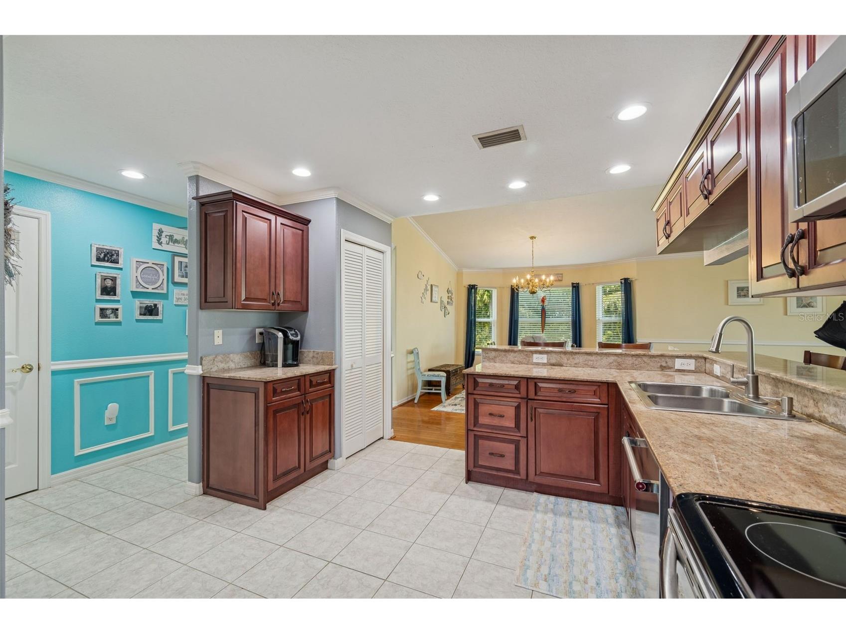 6170 Seaside Drive New Port Richey FL 34652 TB8479237 image23