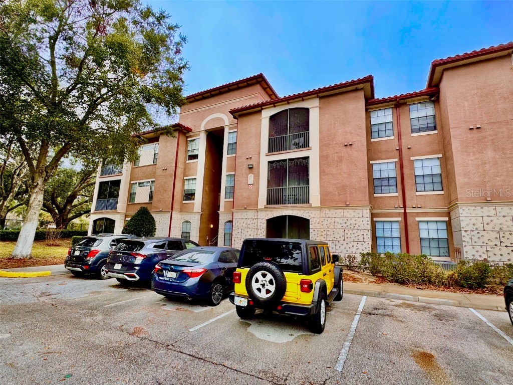 6177 Metrowest Boulevard #303 Orlando FL 32835 O6279174 image1