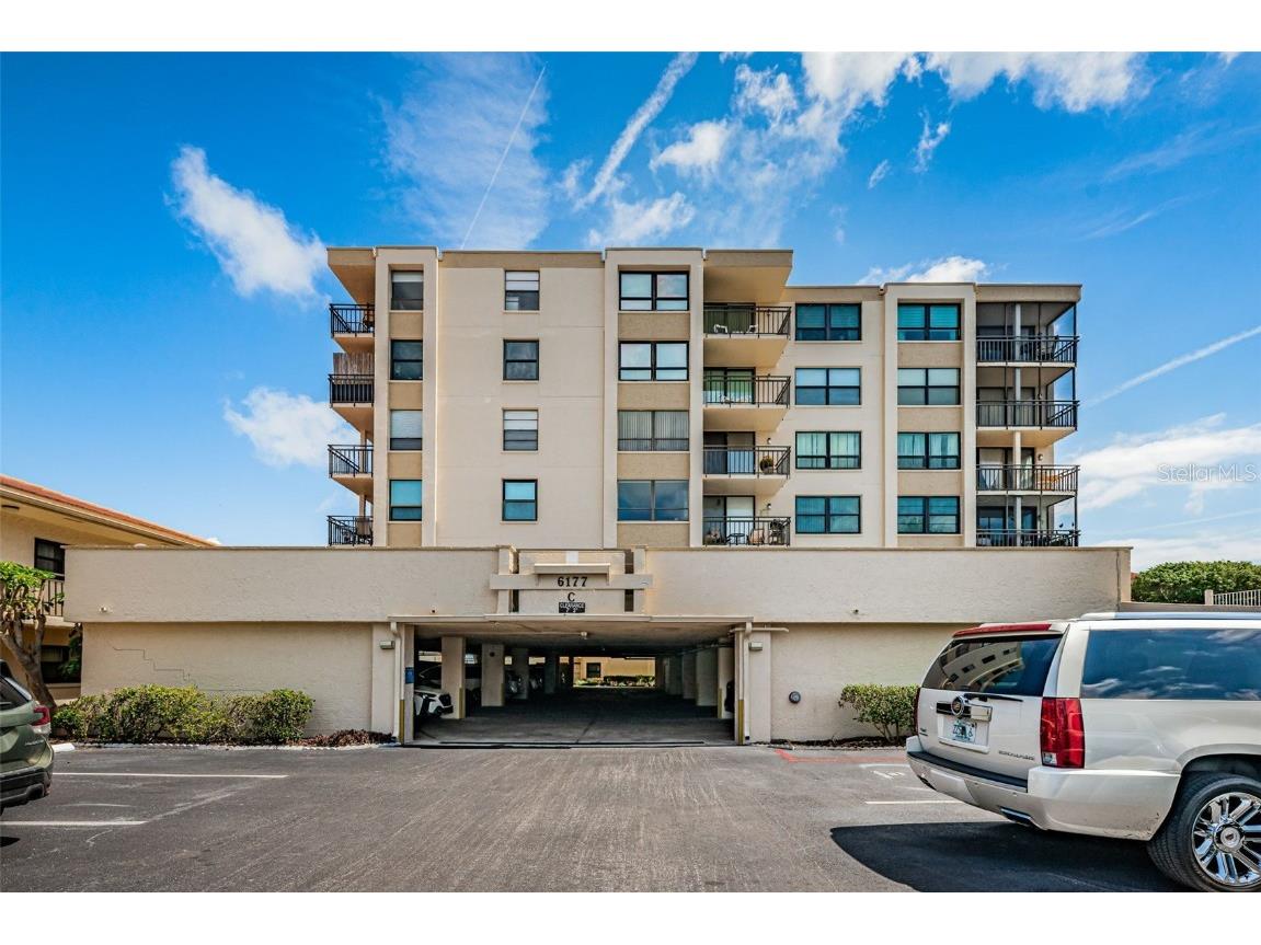 6177 Sun Boulevard #307 Saint Petersburg FL 33715 - BOCA CIEGA BAY U8197028 image1