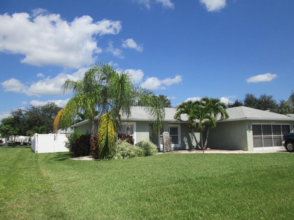 6178 Coliseum Boulevard Port Charlotte FL 33981 C7449342 image1