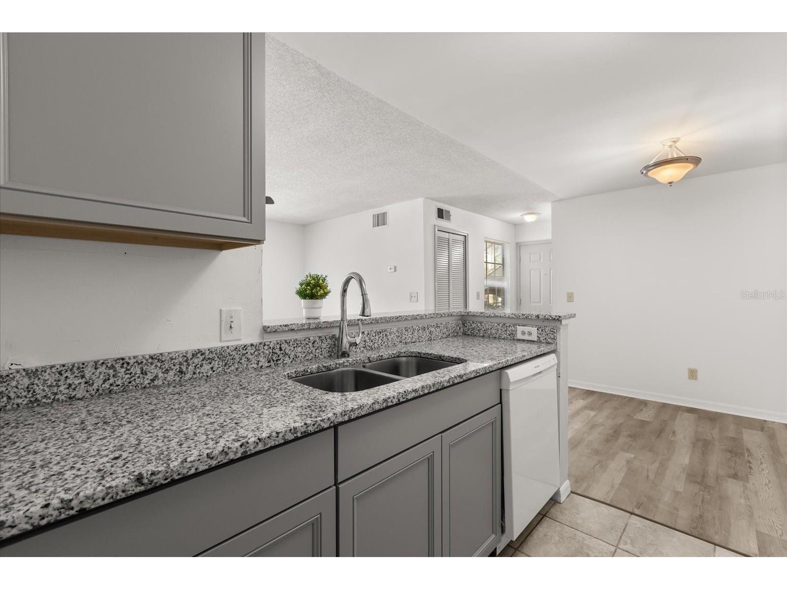 6178 Westgate Drive #101 Orlando FL 32835 O6300903 image11