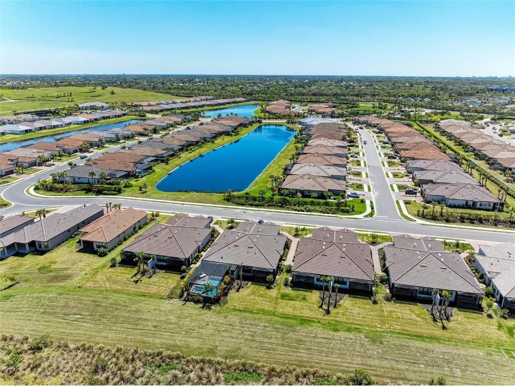 6179 Mesa Glen Bradenton FL 34203 A4668132 image35