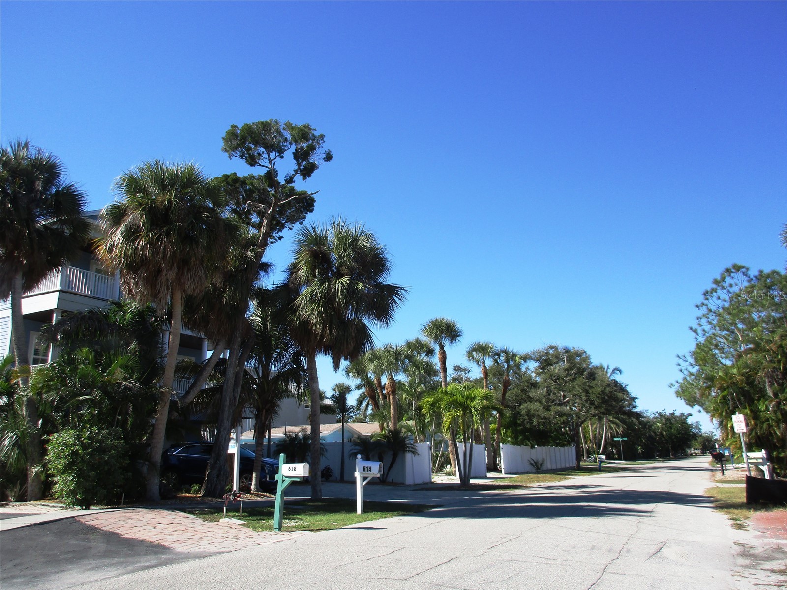 618 Avenida De Mayo Sarasota FL 34242 A4680244 image38
