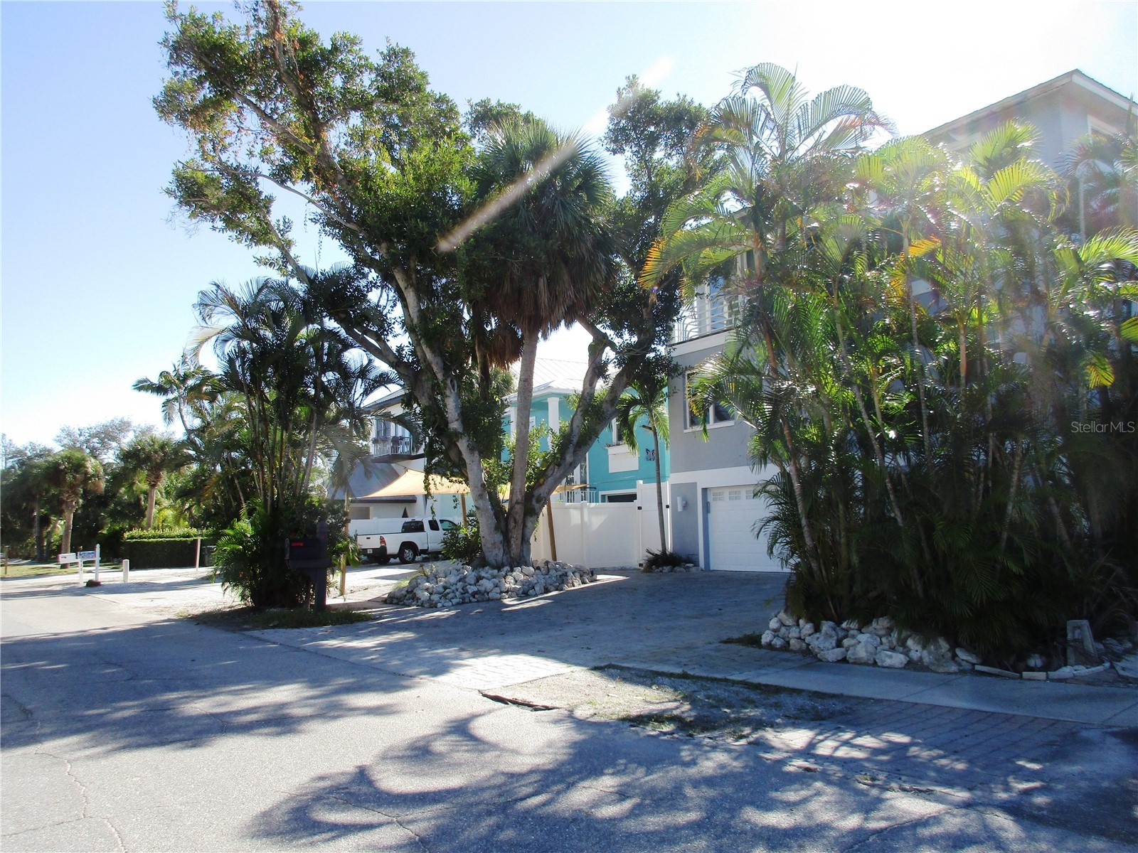 618 Avenida De Mayo Sarasota FL 34242 A4680244 image39