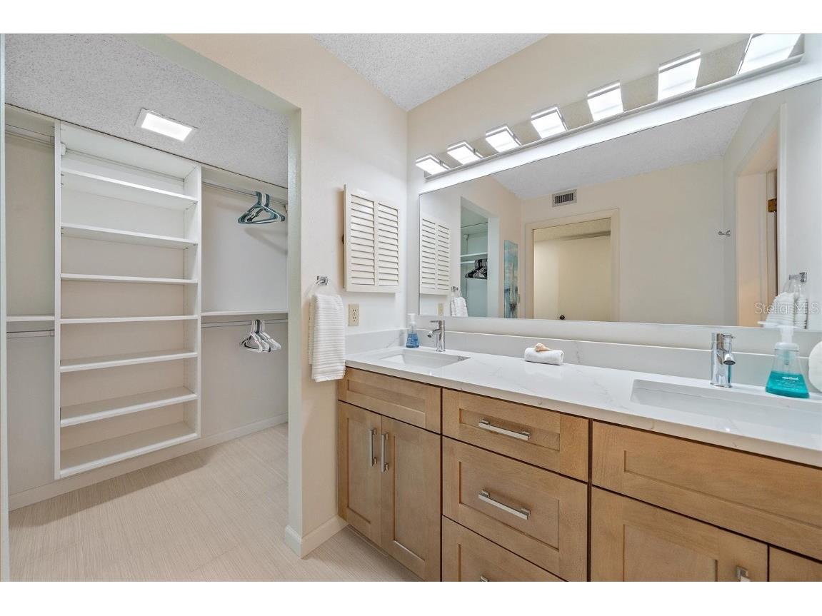 618 BAYPORT WAY Bayport Way #618 Longboat Key FL 34228 - SARASOTA BAY/GULF OF AMERICA A4667152 image20