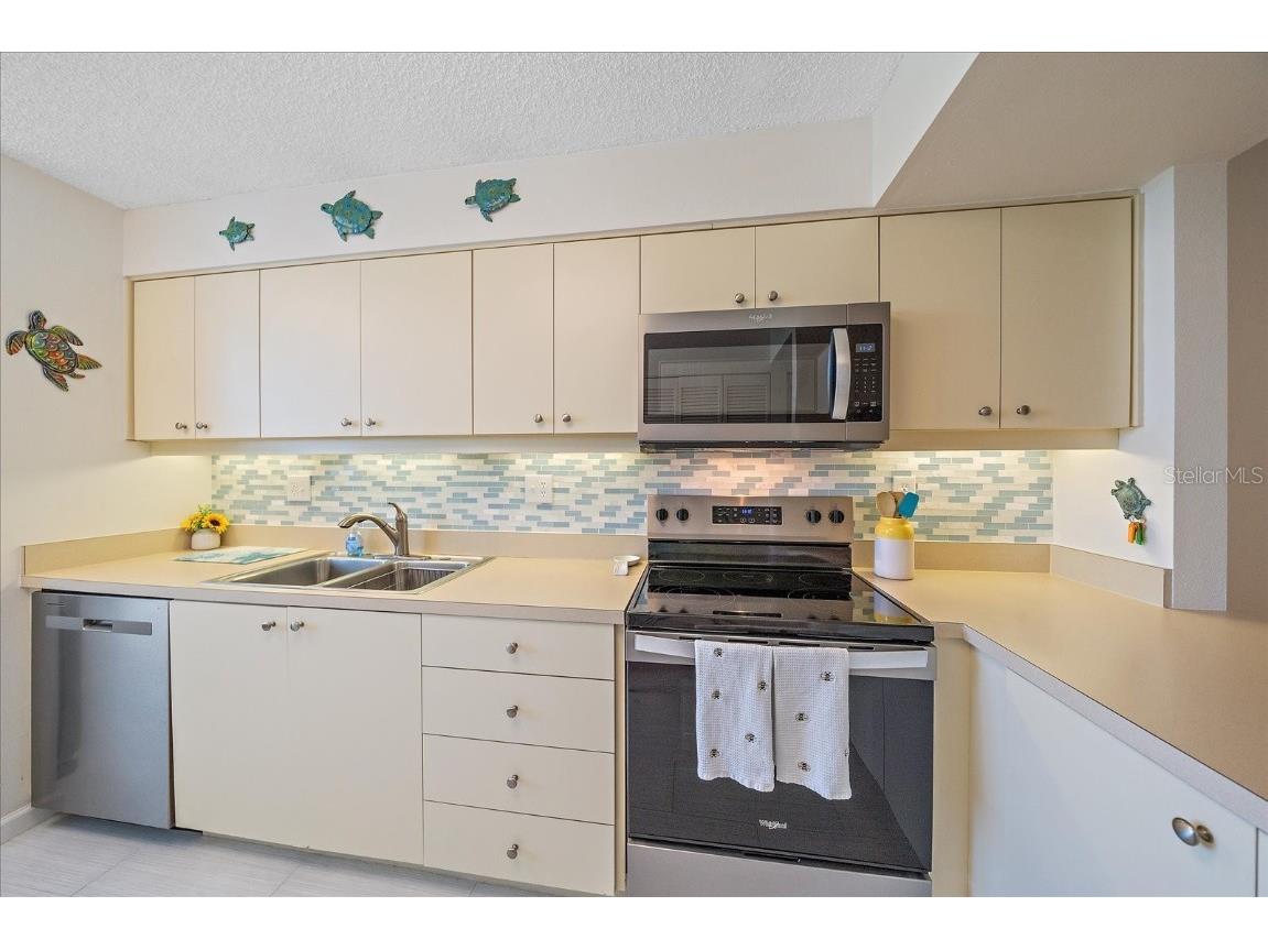 618 BAYPORT WAY Bayport Way #618 Longboat Key FL 34228 - SARASOTA BAY/GULF OF AMERICA A4673455 image11