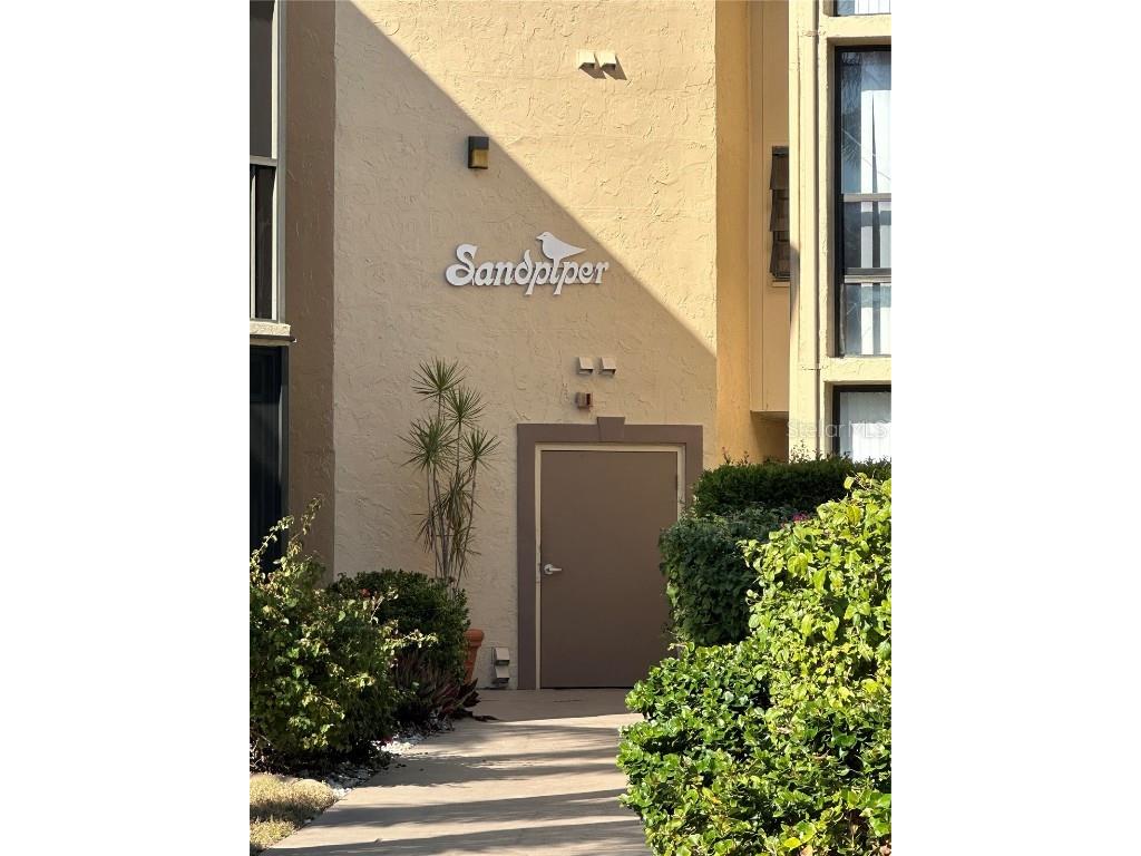 618 Bird Bay Drive S #101 Venice FL 34285 O6093151 image1