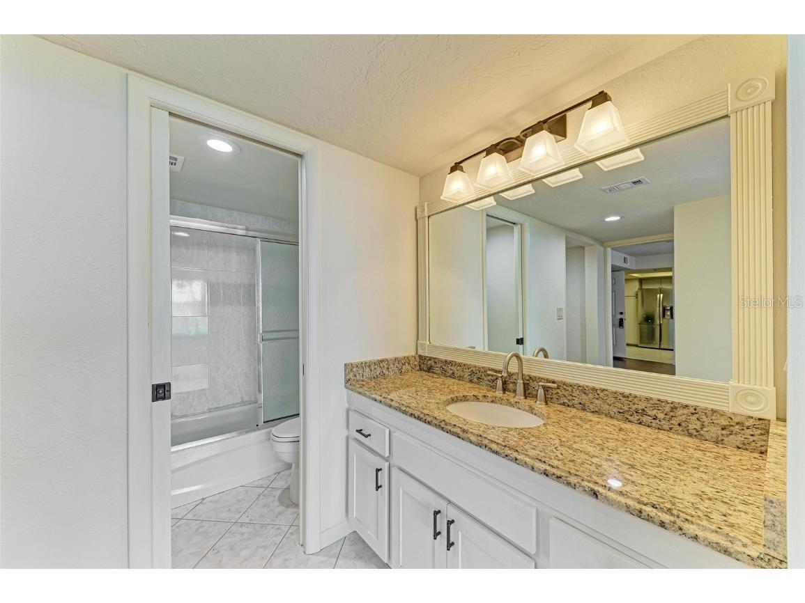 618 Bird Bay Drive S #110 Venice FL 34285 N6139029 image24