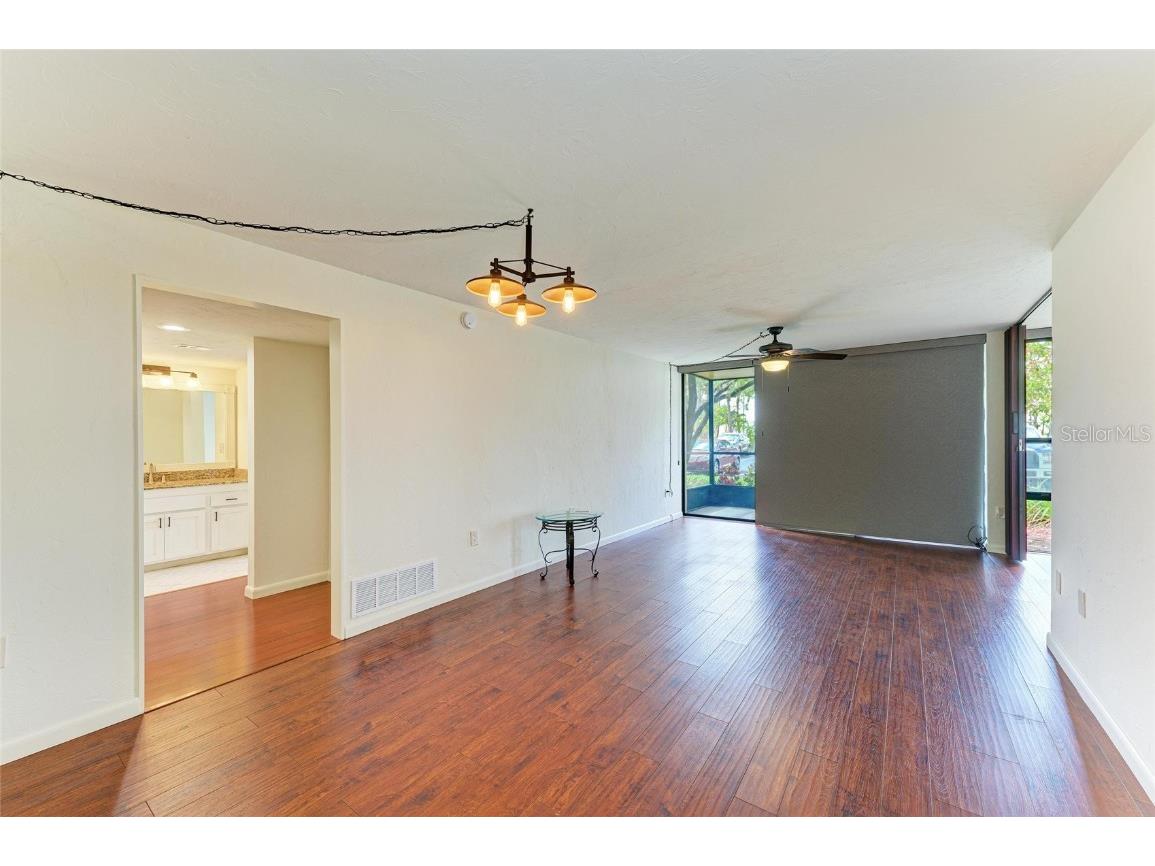 618 Bird Bay Drive S #110 Venice FL 34285 N6139029 image6