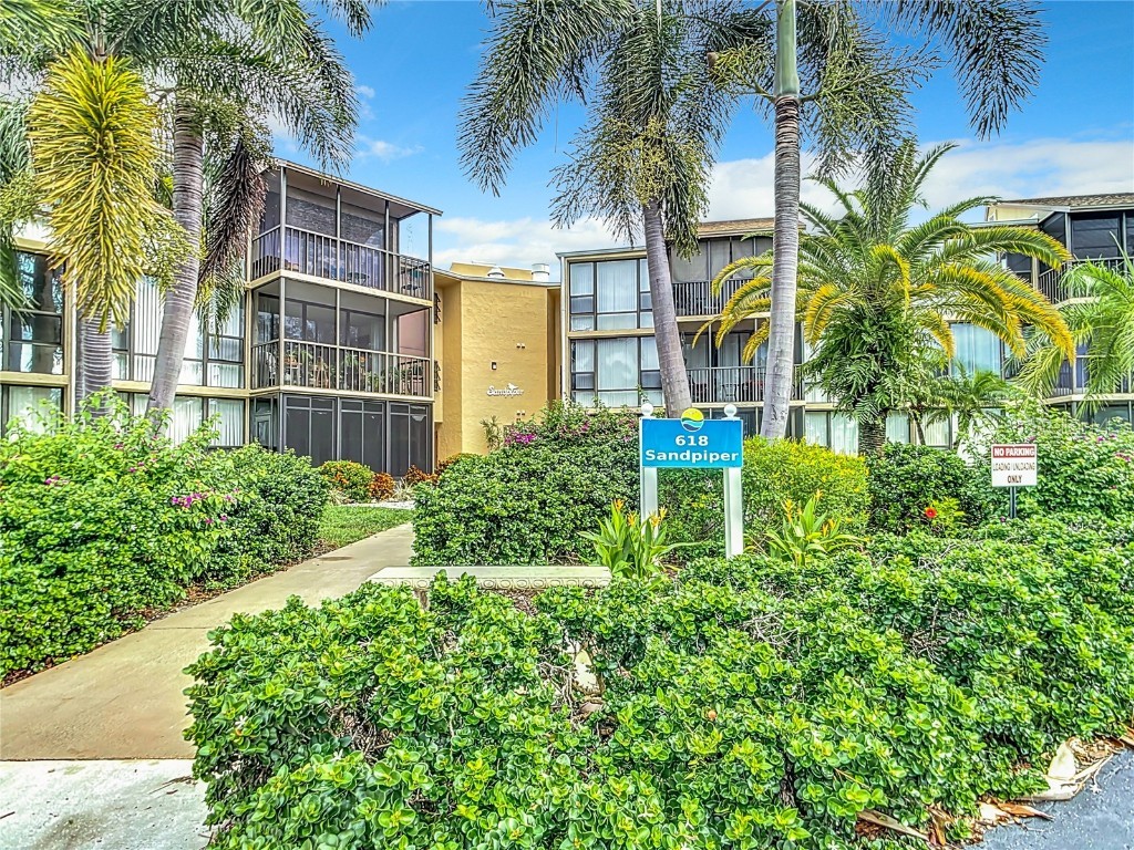 618 Bird Bay Drive S #202 Venice FL 34285 N6134713 image1