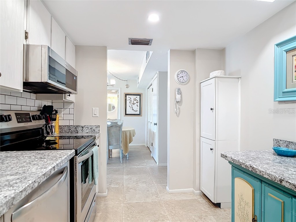 618 Bird Bay Drive S #202 Venice FL 34285 N6134713 image11