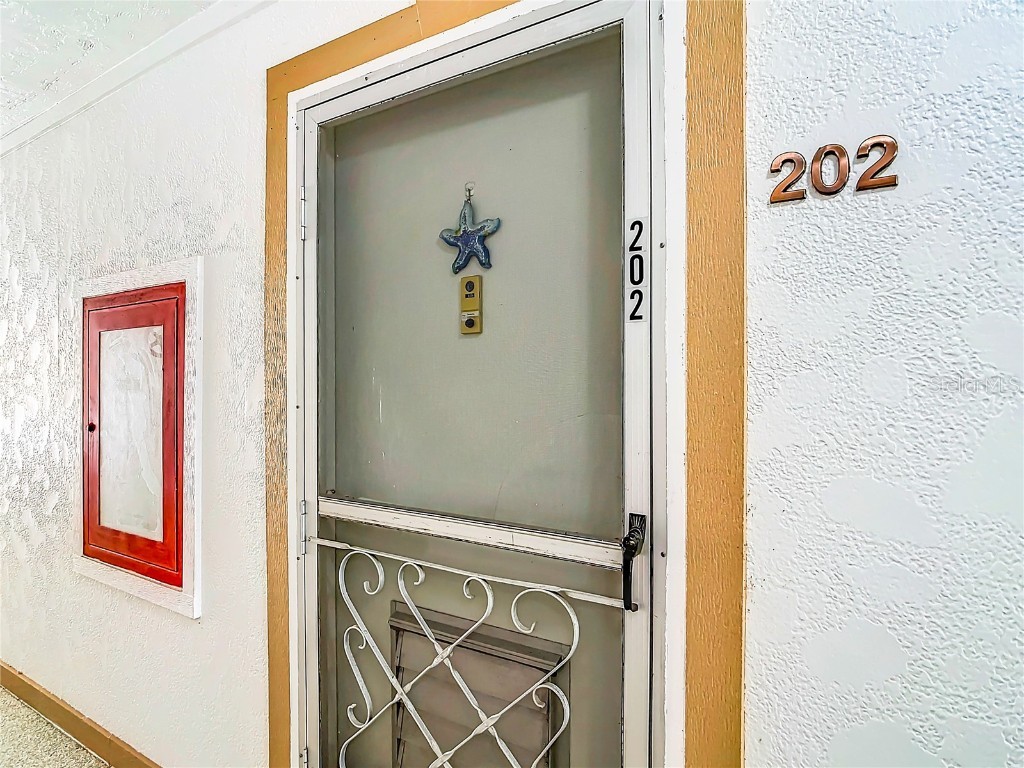 618 Bird Bay Drive S #202 Venice FL 34285 N6134713 image3