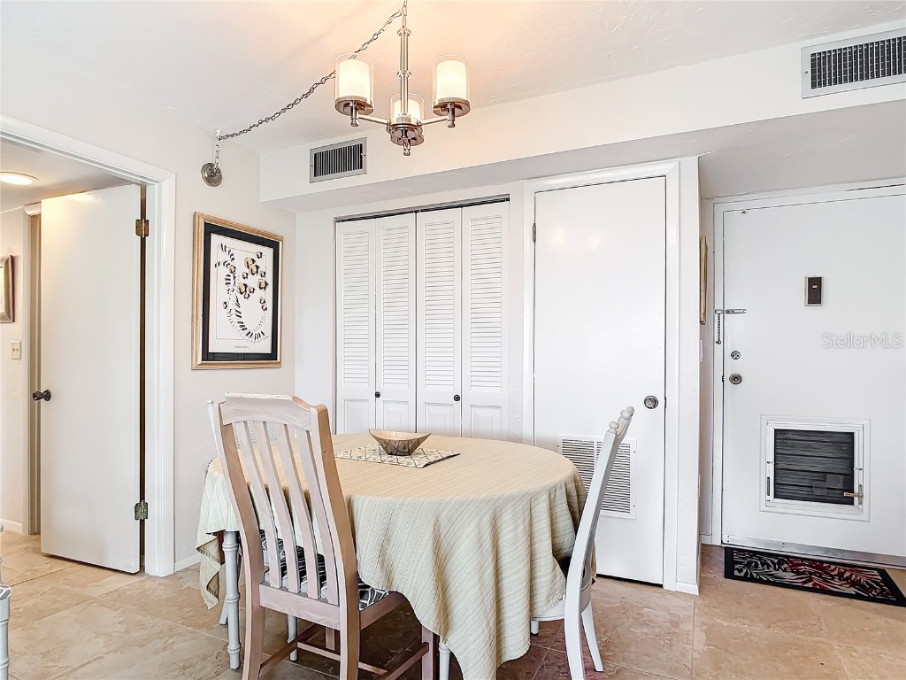 618 Bird Bay Drive S #202 Venice FL 34285 N6134713 image5