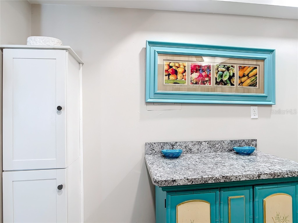 618 Bird Bay Drive S #202 Venice FL 34285 N6134713 image9