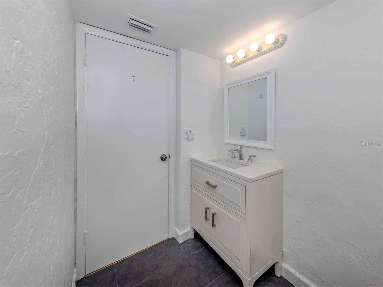 618 Bird Bay Drive S #216 Venice FL 34285 N6143201 image23